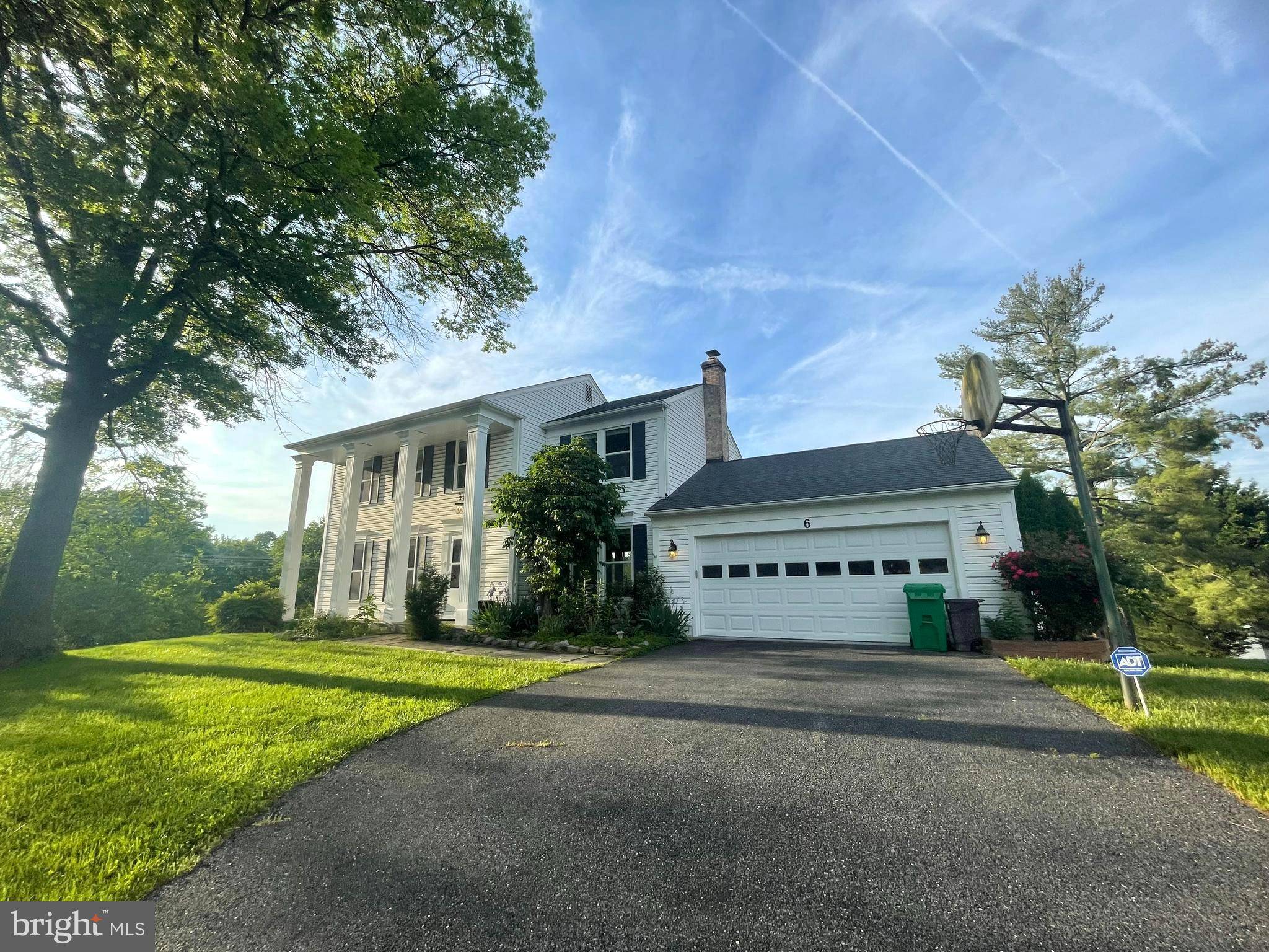 Gaithersburg, MD 20878,6 LEAFY OVERLOOK CT