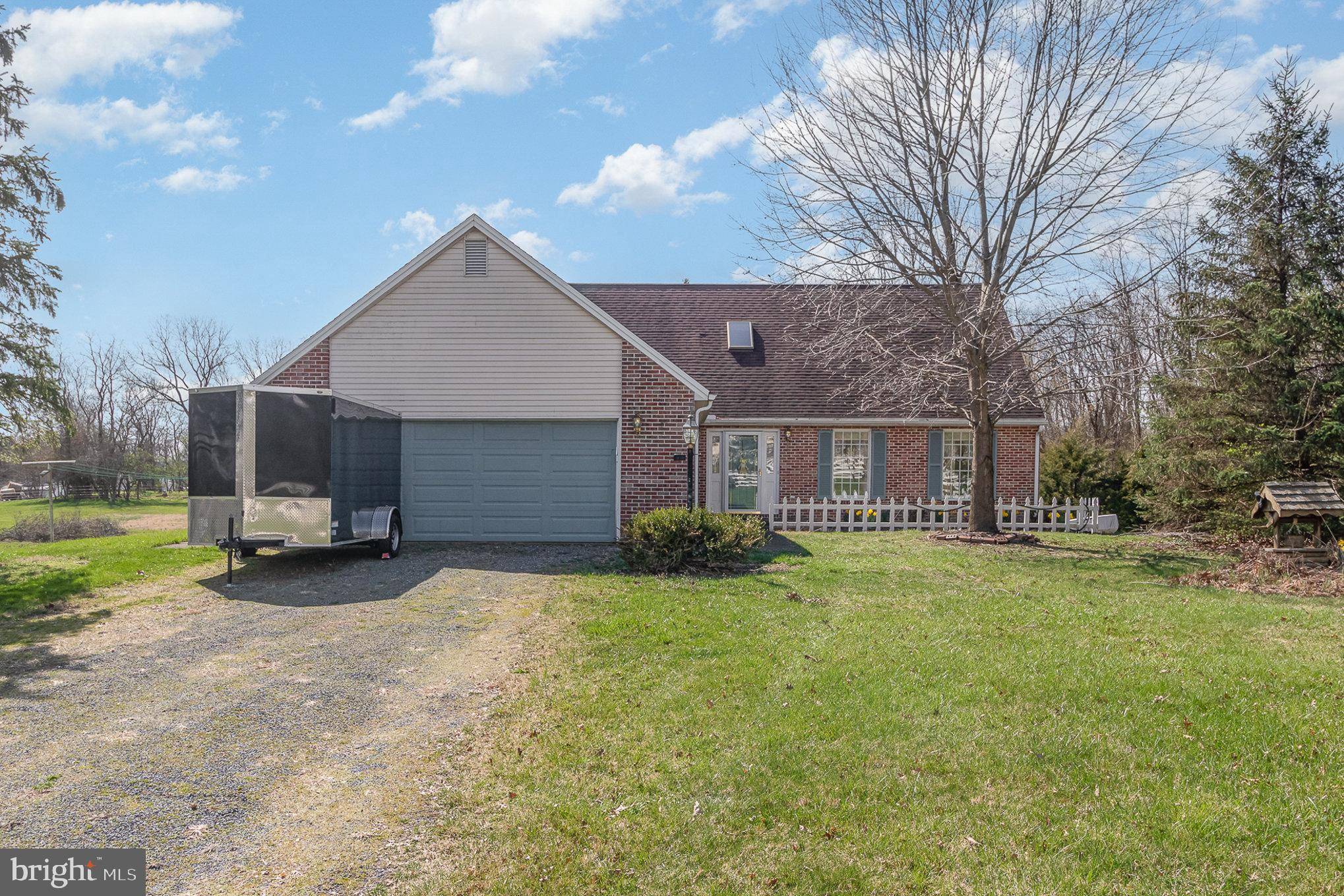 Dillsburg, PA 17019,733 W SIDDONSBURG RD