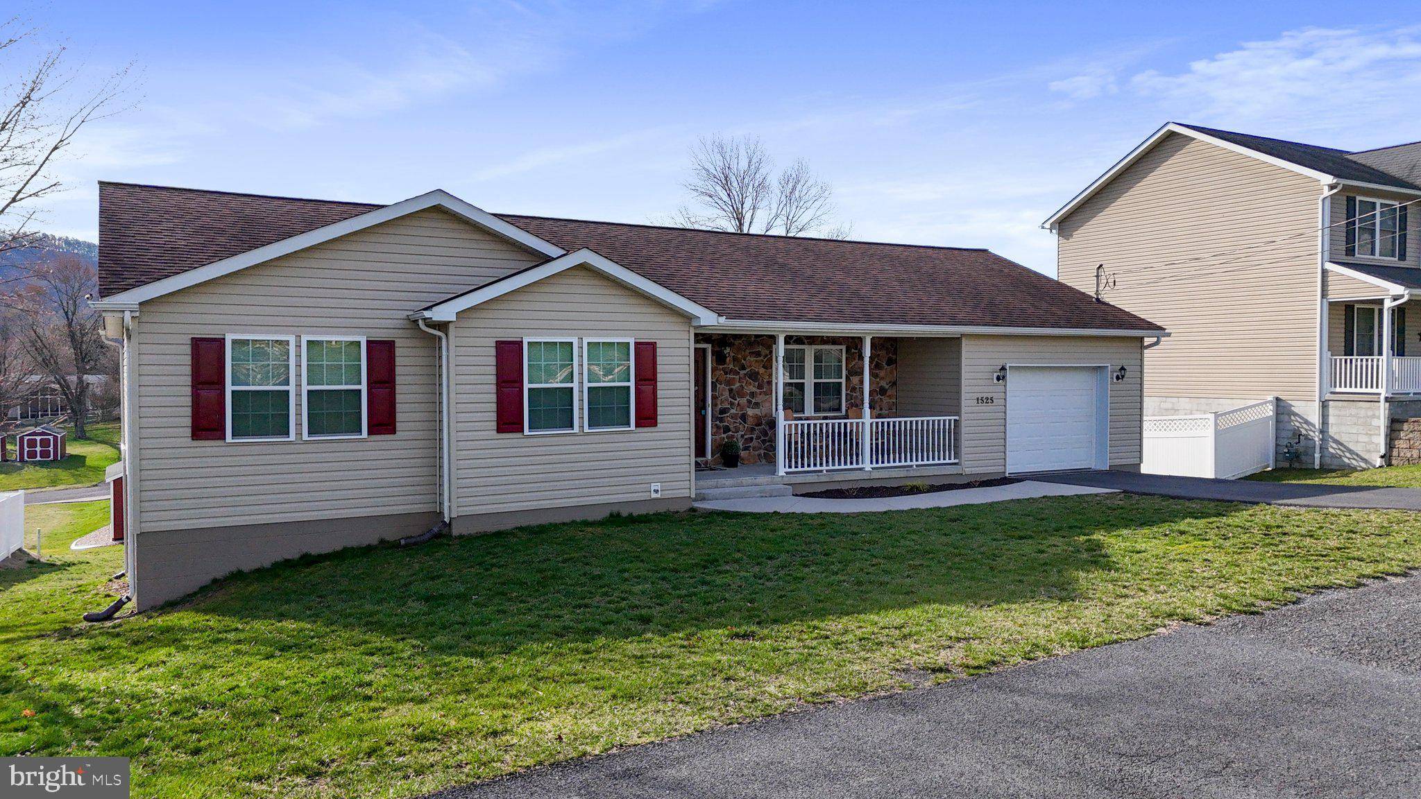 Keyser, WV 26726,1525 FUNDERBURG ST