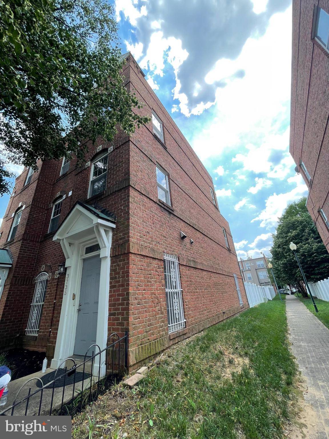 Washington, DC 20019,3735 CASSELL PL NE #3735