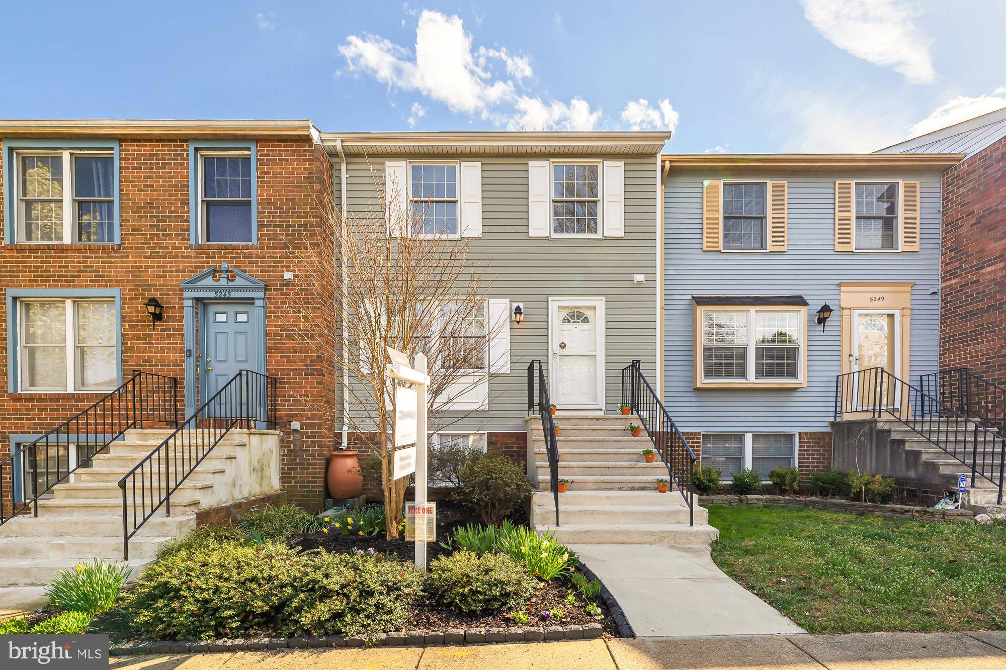 Alexandria, VA 22315,5247 SAINT GENEVIEVE PL