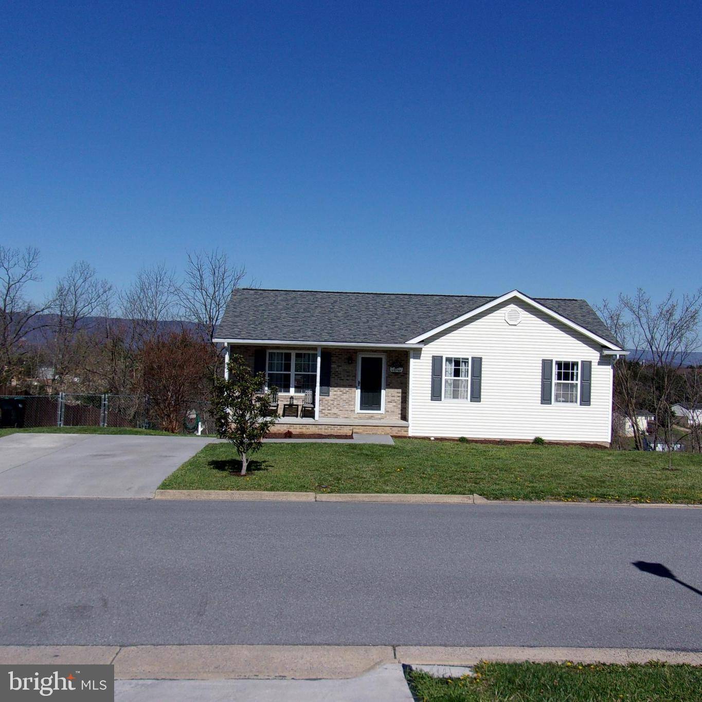 Strasburg, VA 22657,955 DEVINE DR