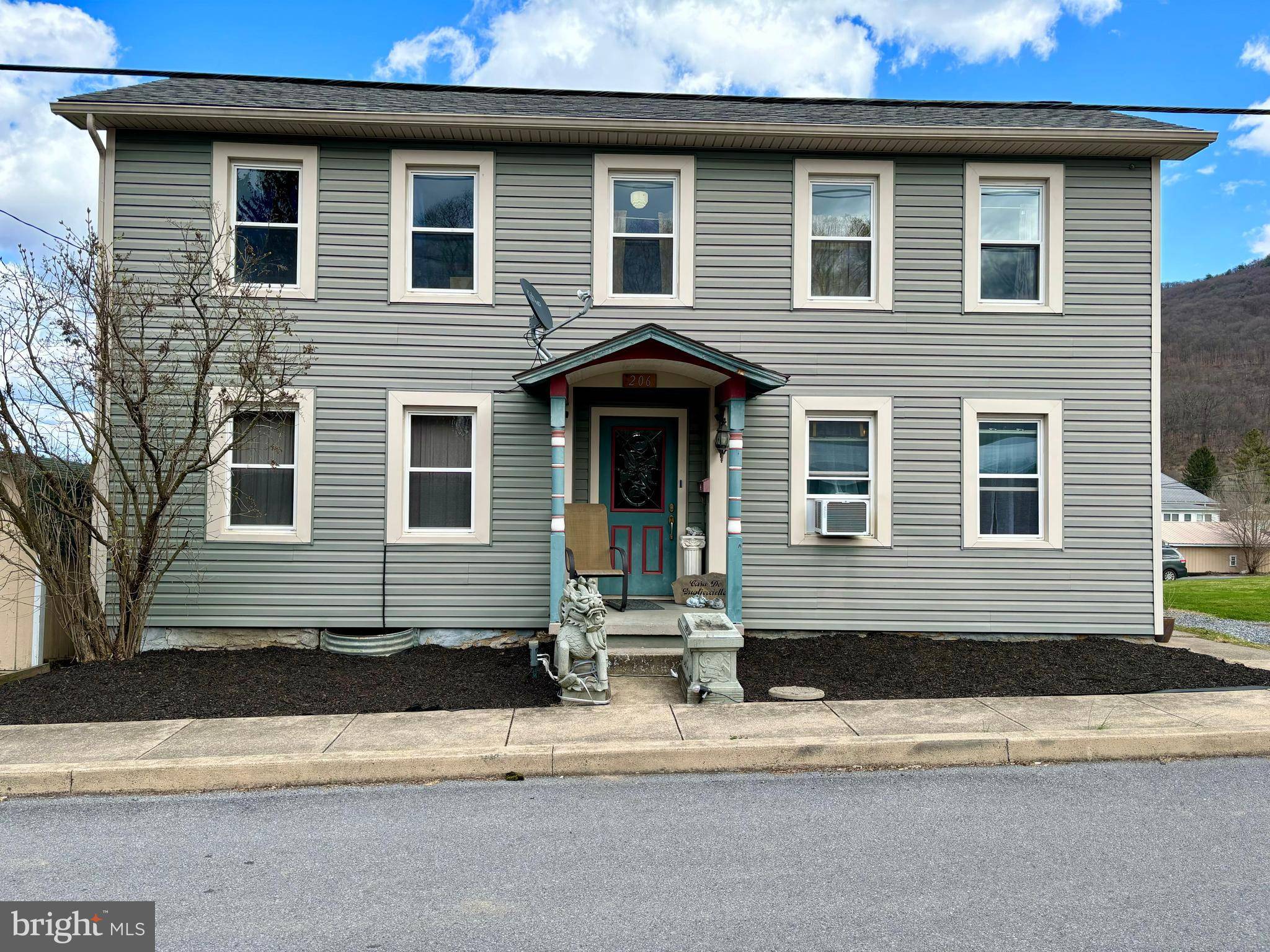 Mill Hall, PA 17751,206 S CHESTNUT ST