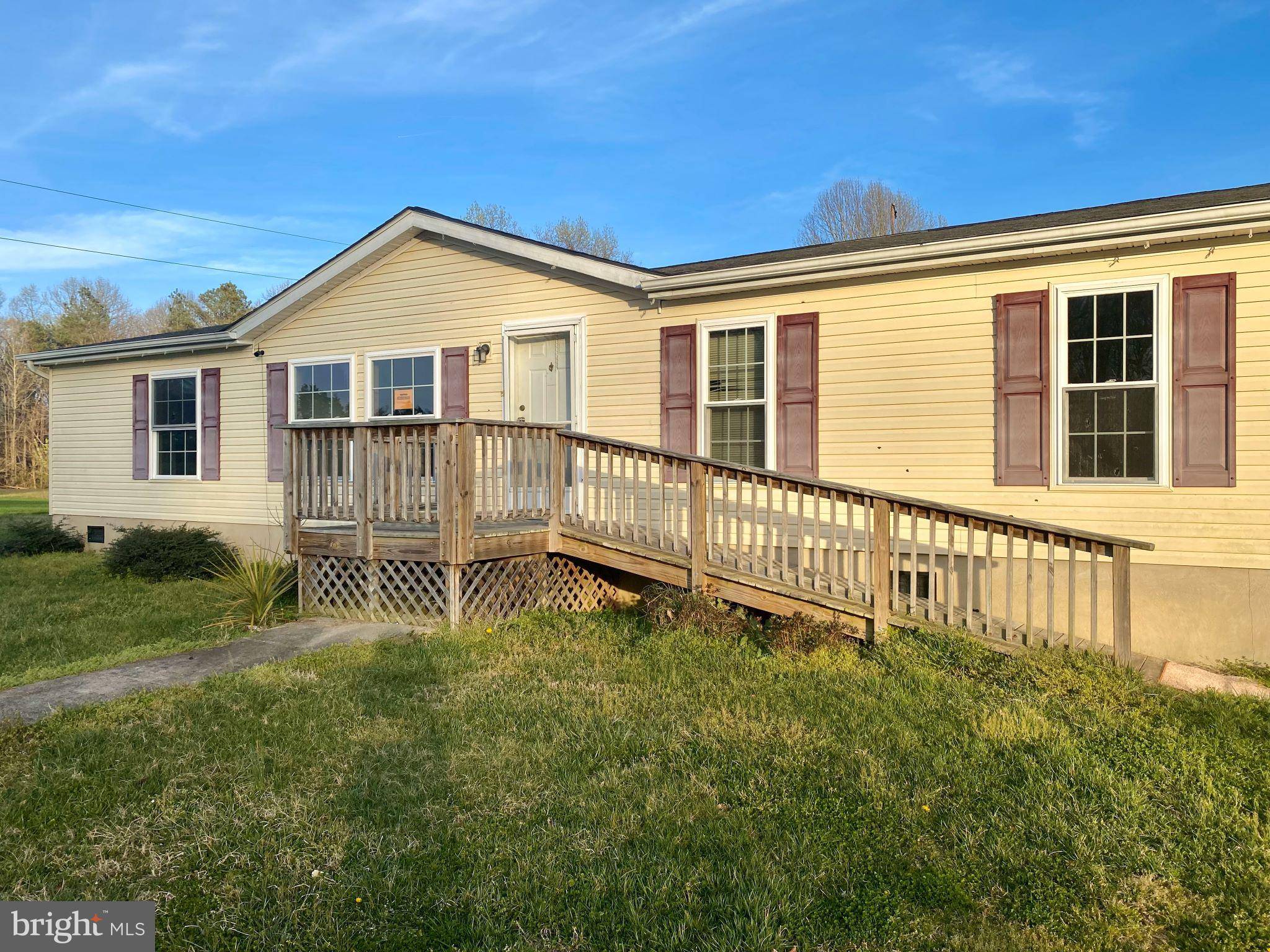 Colonial Beach, VA 22443,4984 LEEDSTOWN RD