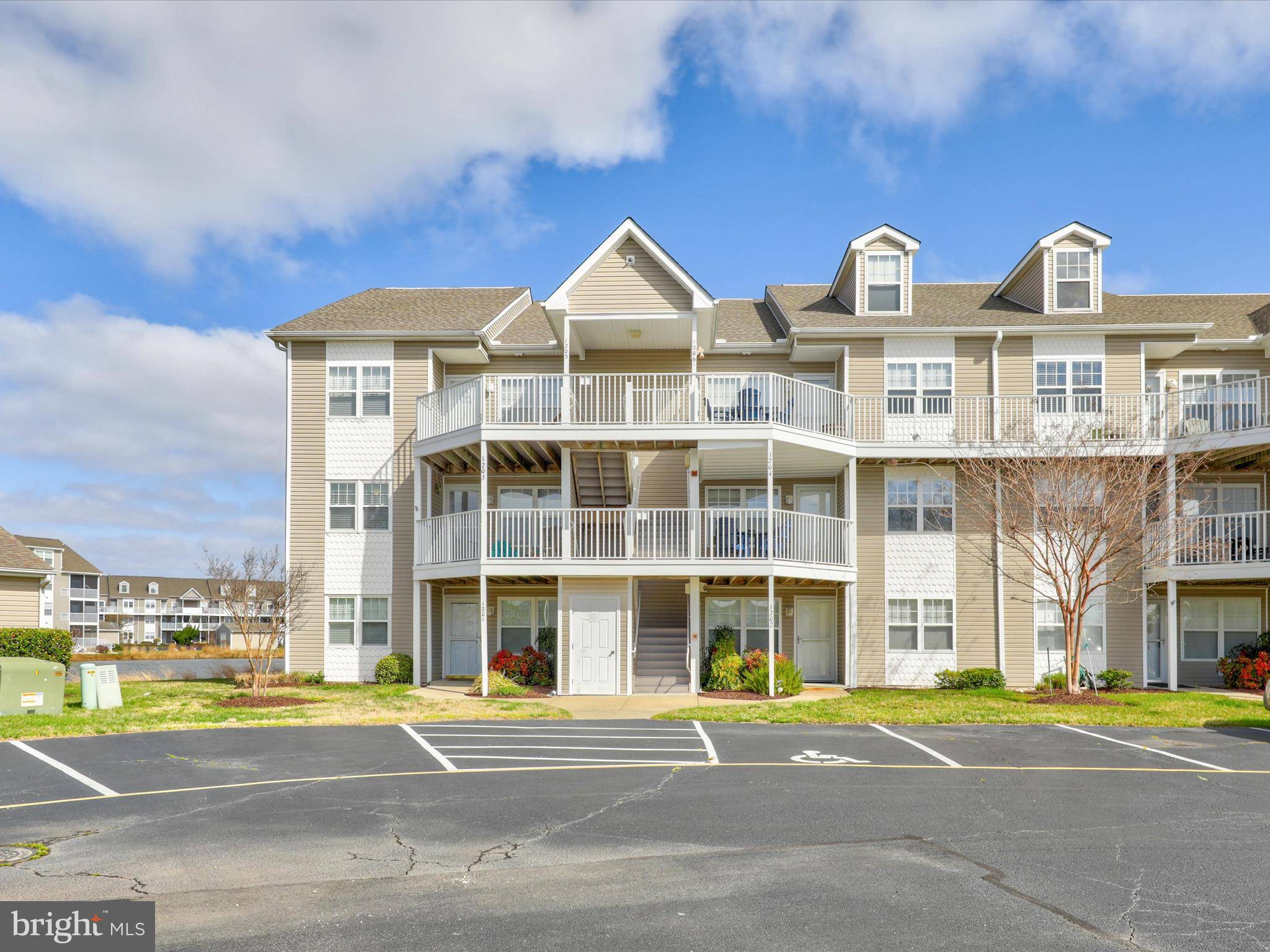 Ocean View, DE 19970,30399 PAVILION DR #12-3