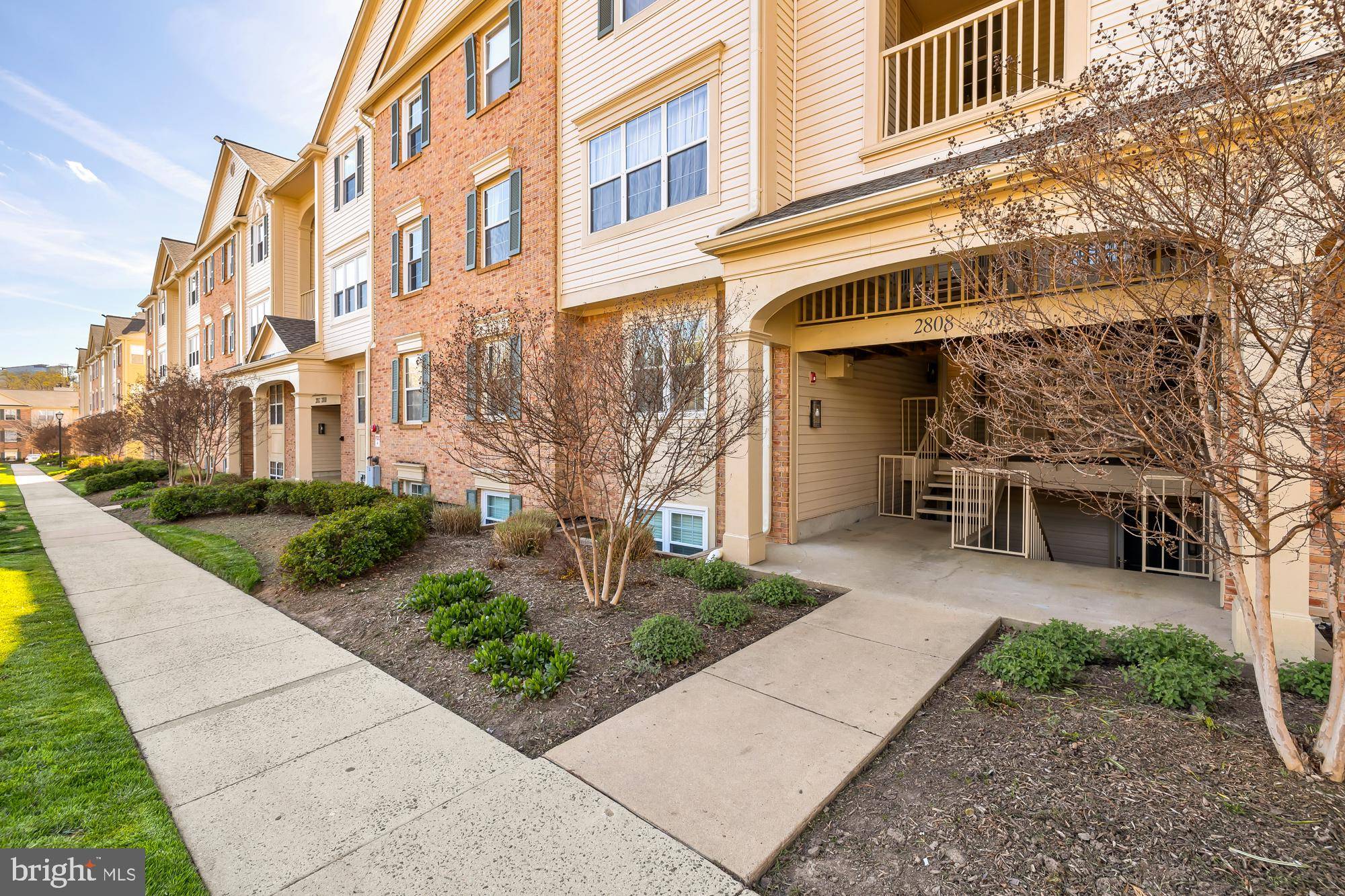 Falls Church, VA 22042,2808 EMMA LEE ST #201