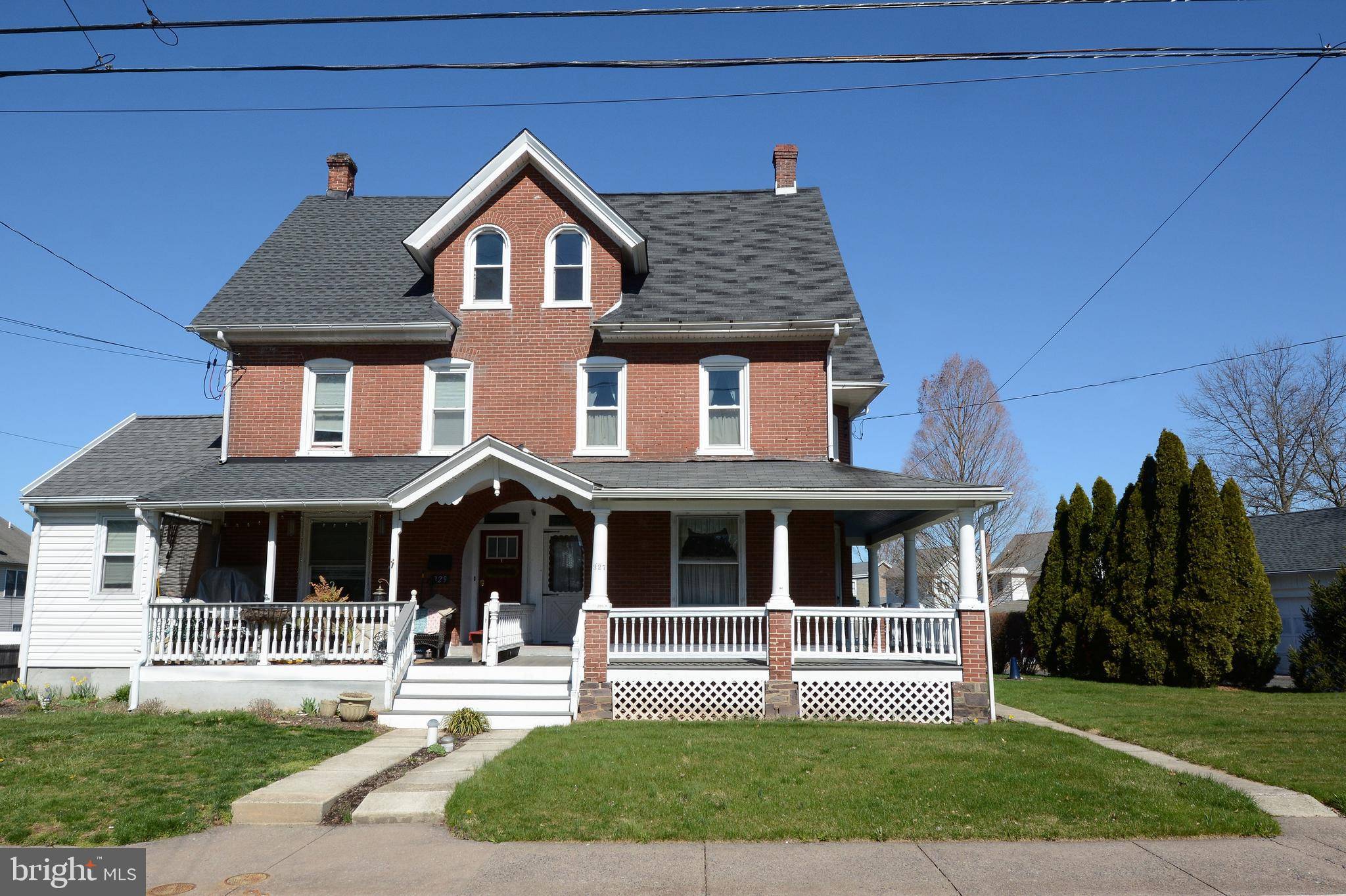 Telford, PA 18969,327 ERIE AVE