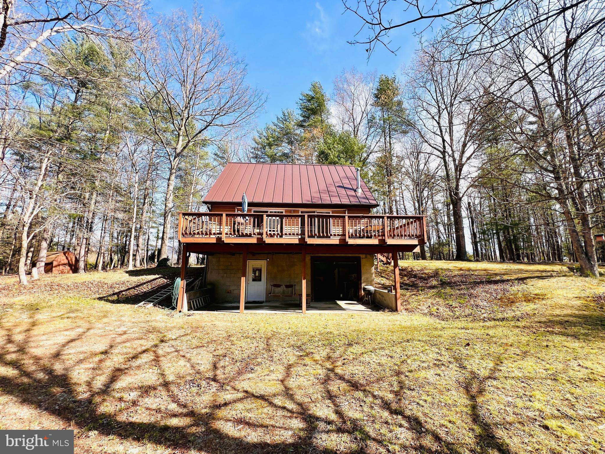 Paw Paw, WV 25434,835 RIVER BEND DR