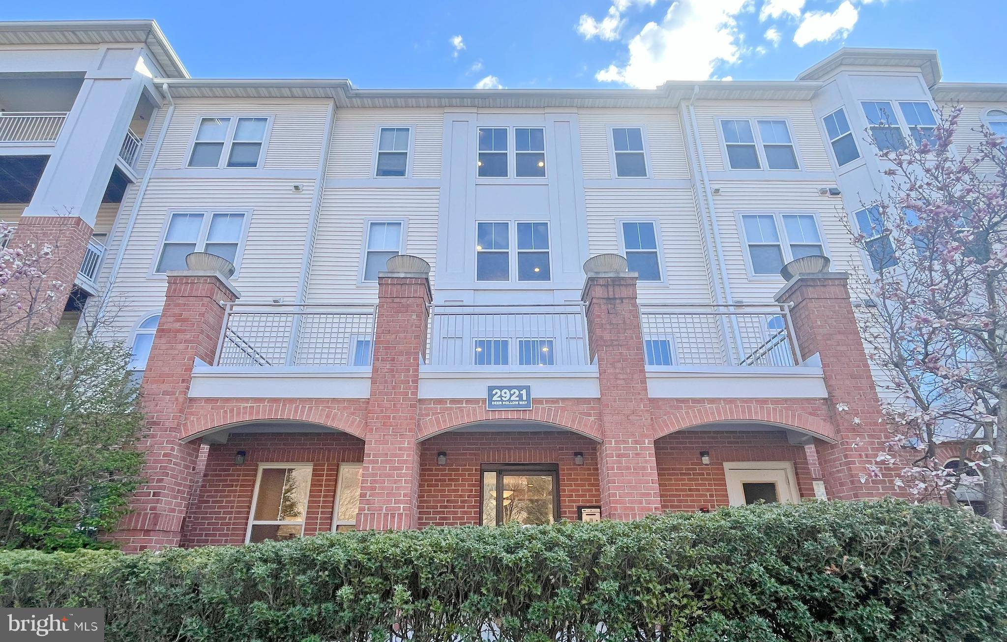 Fairfax, VA 22031,2921 DEER HOLLOW WAY #413