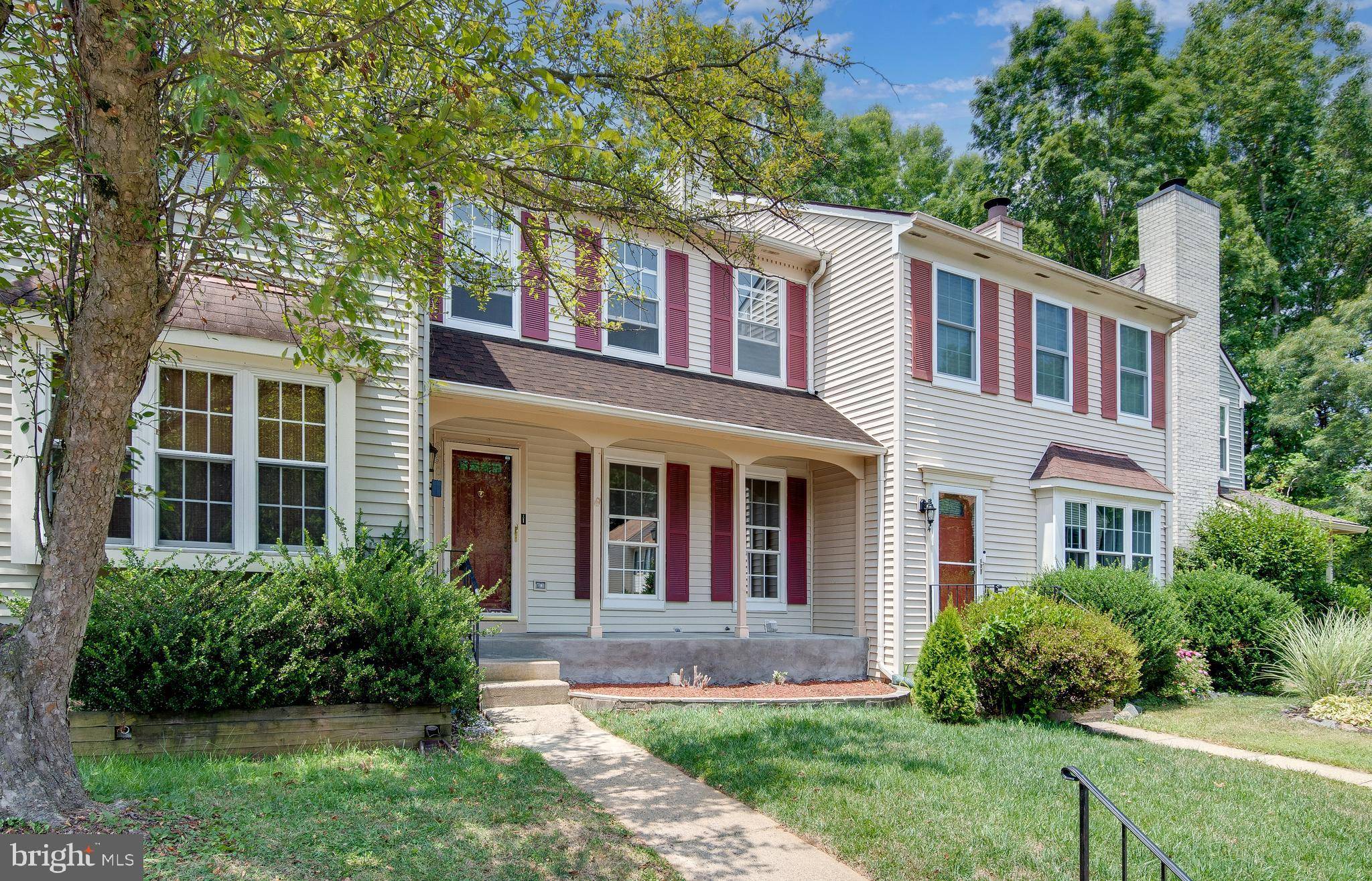 Centreville, VA 20121,5806 WATERDALE CT