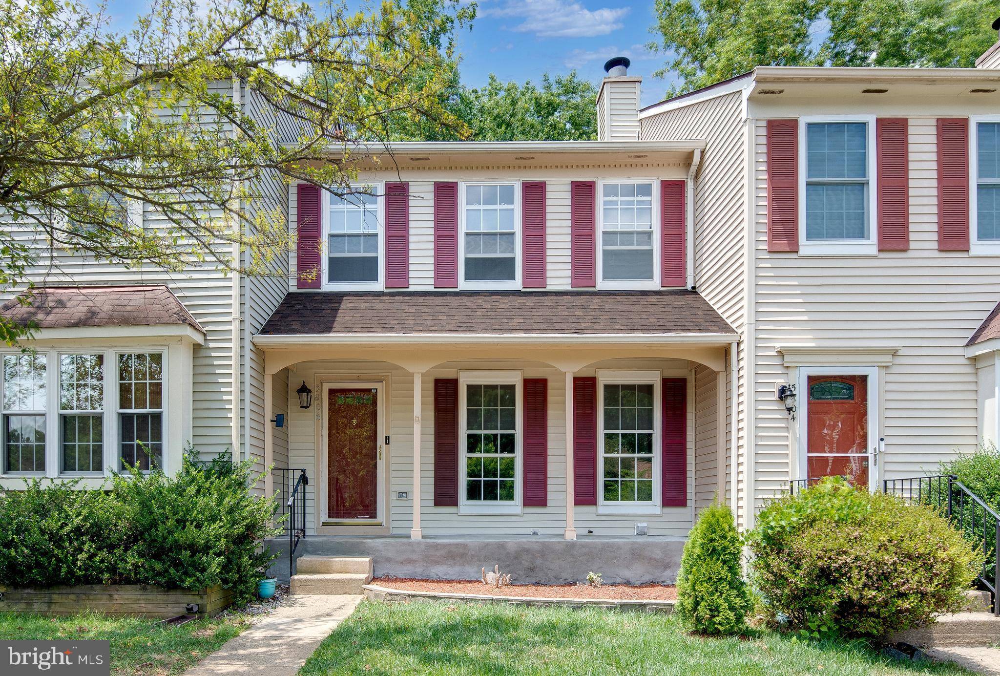 Centreville, VA 20121,5806 WATERDALE CT