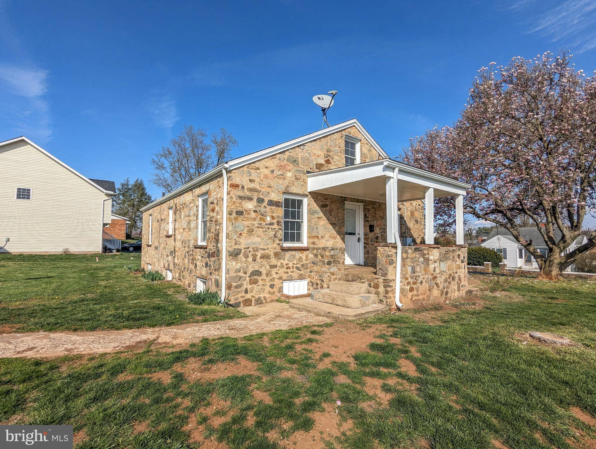 Culpeper, VA 22701,902 HENDRICK ST