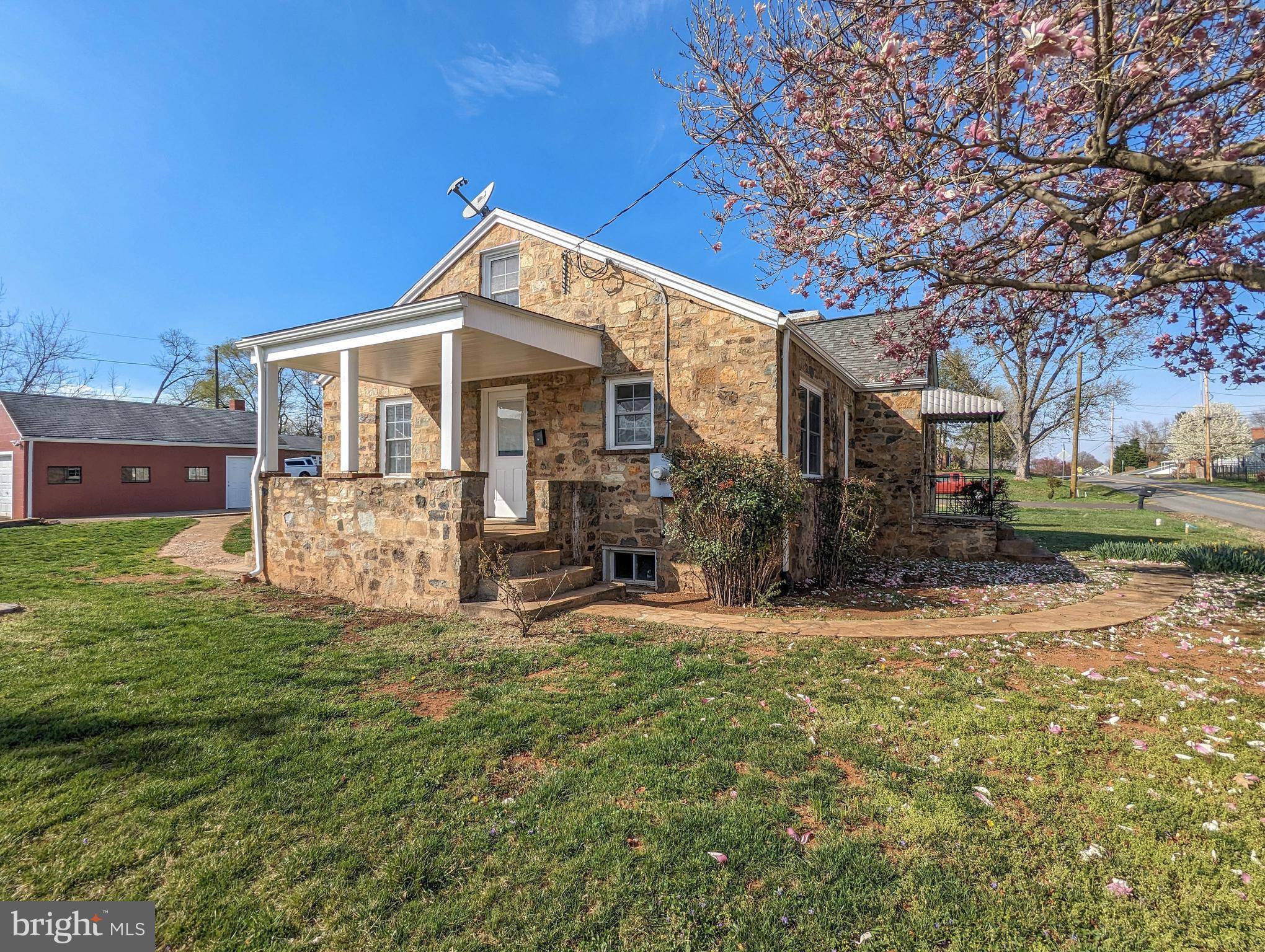 Culpeper, VA 22701,902 HENDRICK ST