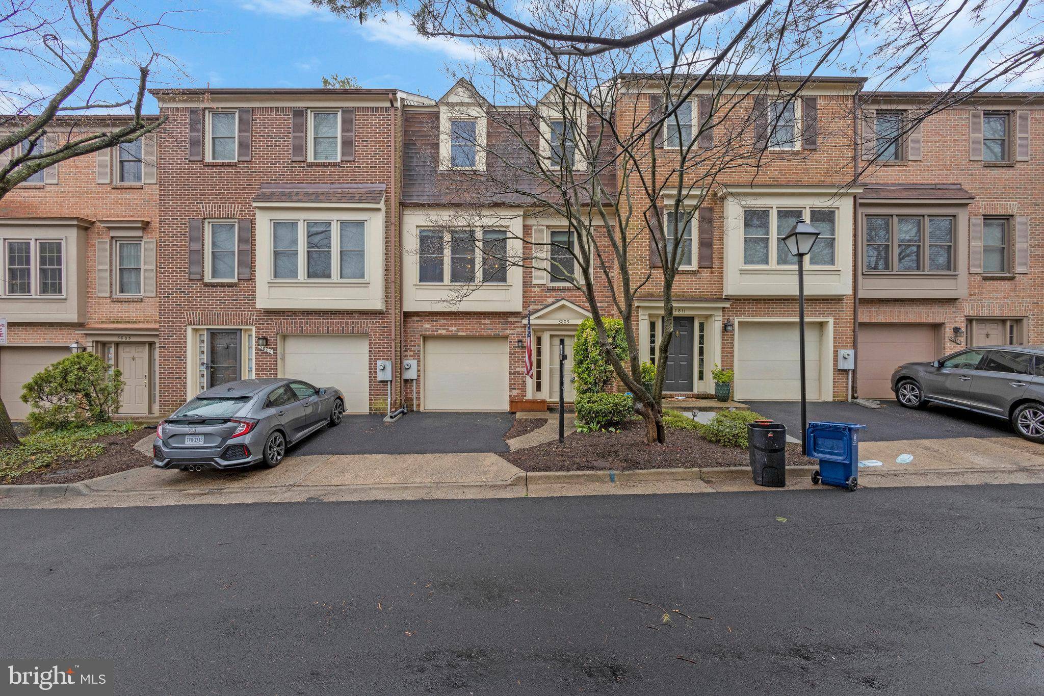 Alexandria, VA 22304,3809 USHER CT