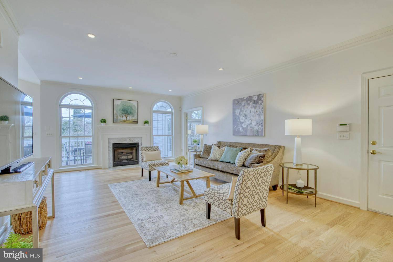 Arlington, VA 22202,1702 S ARLINGTON RIDGE RD