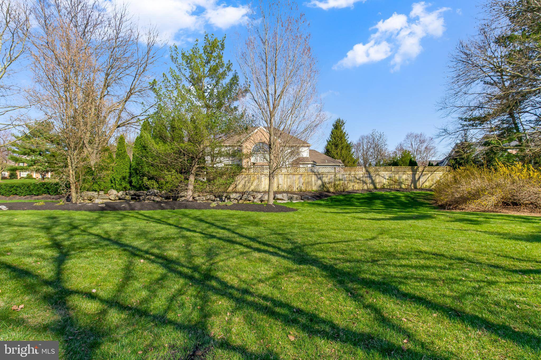 Lititz, PA 17543,372 MILLPOND DR