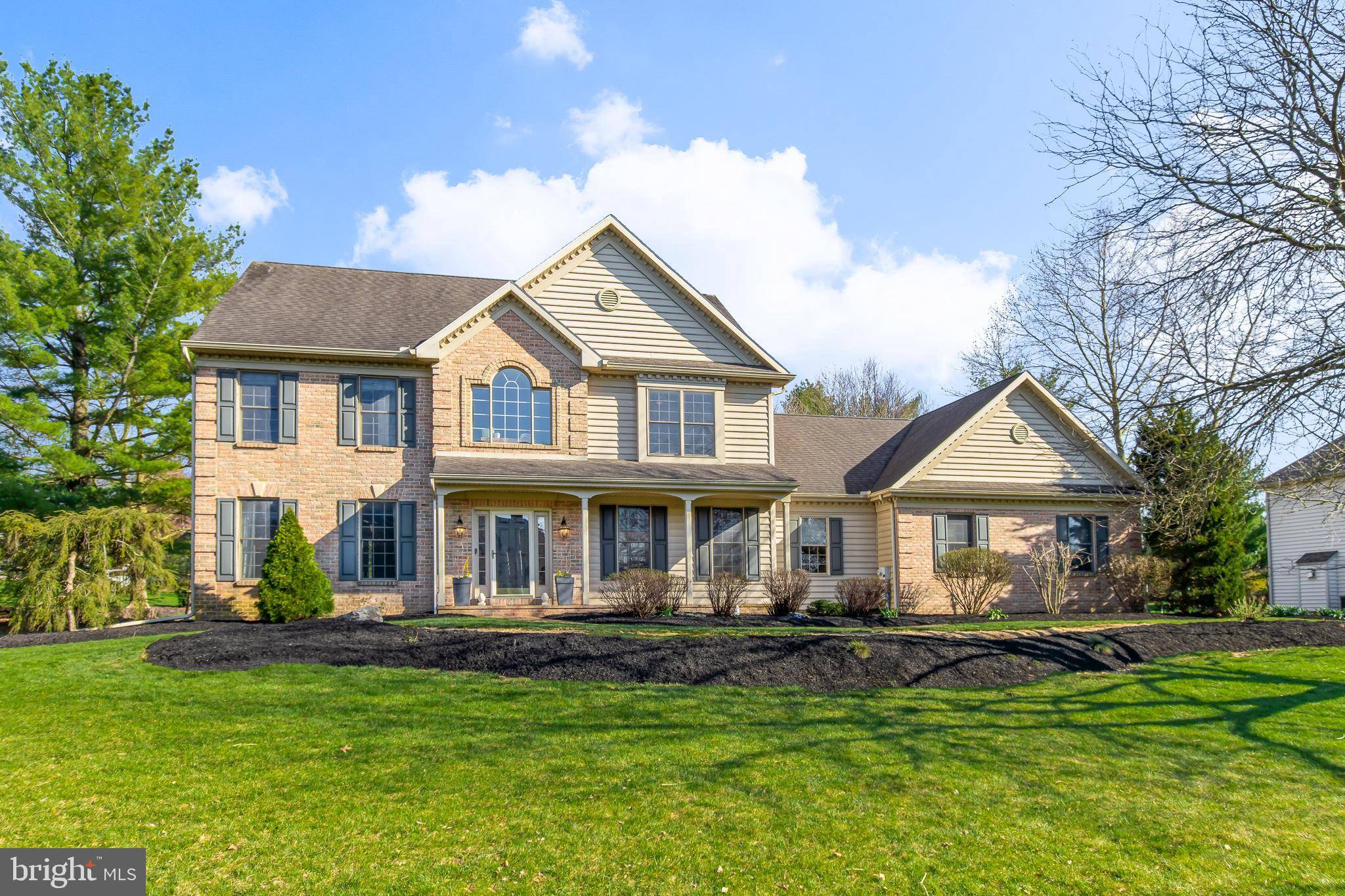 Lititz, PA 17543,372 MILLPOND DR