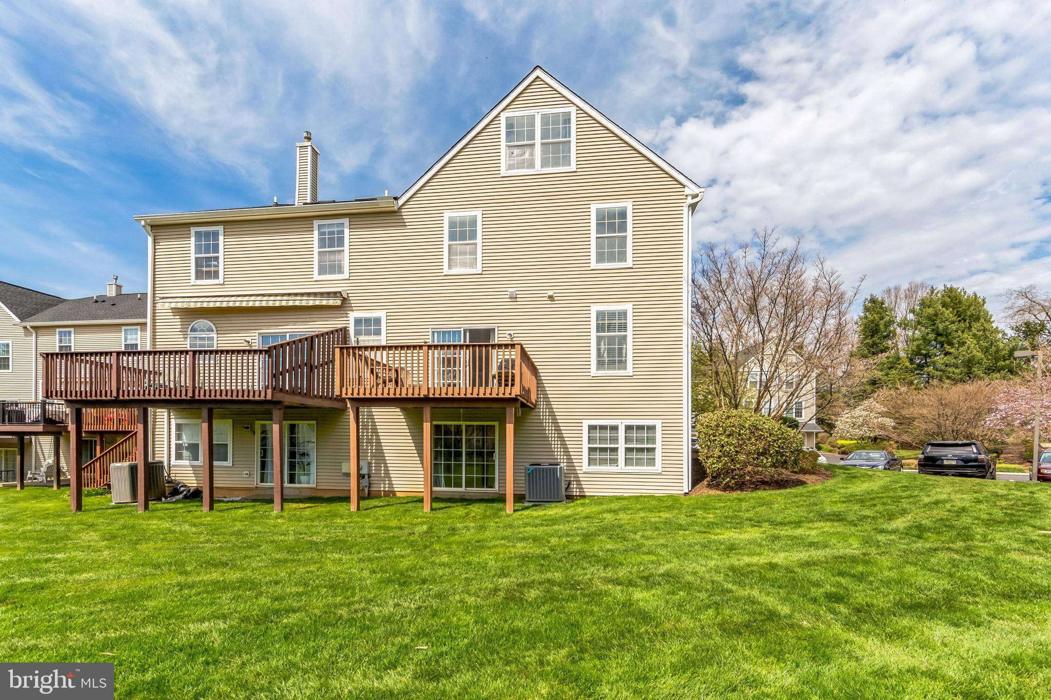 West Chester, PA 19382,433 LAKE GEORGE CIR