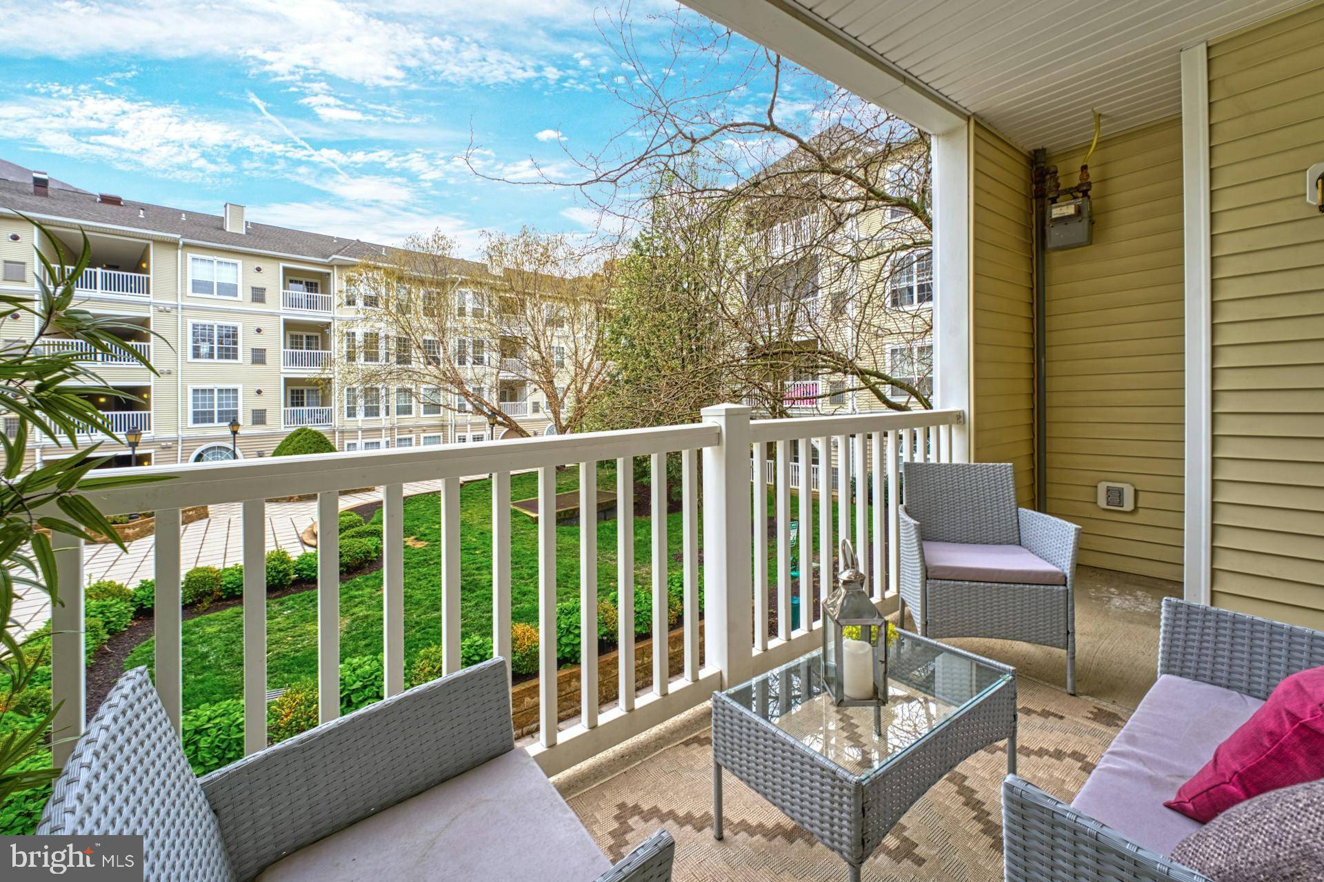 Alexandria, VA 22311,4551 STRUTFIELD LN #4236