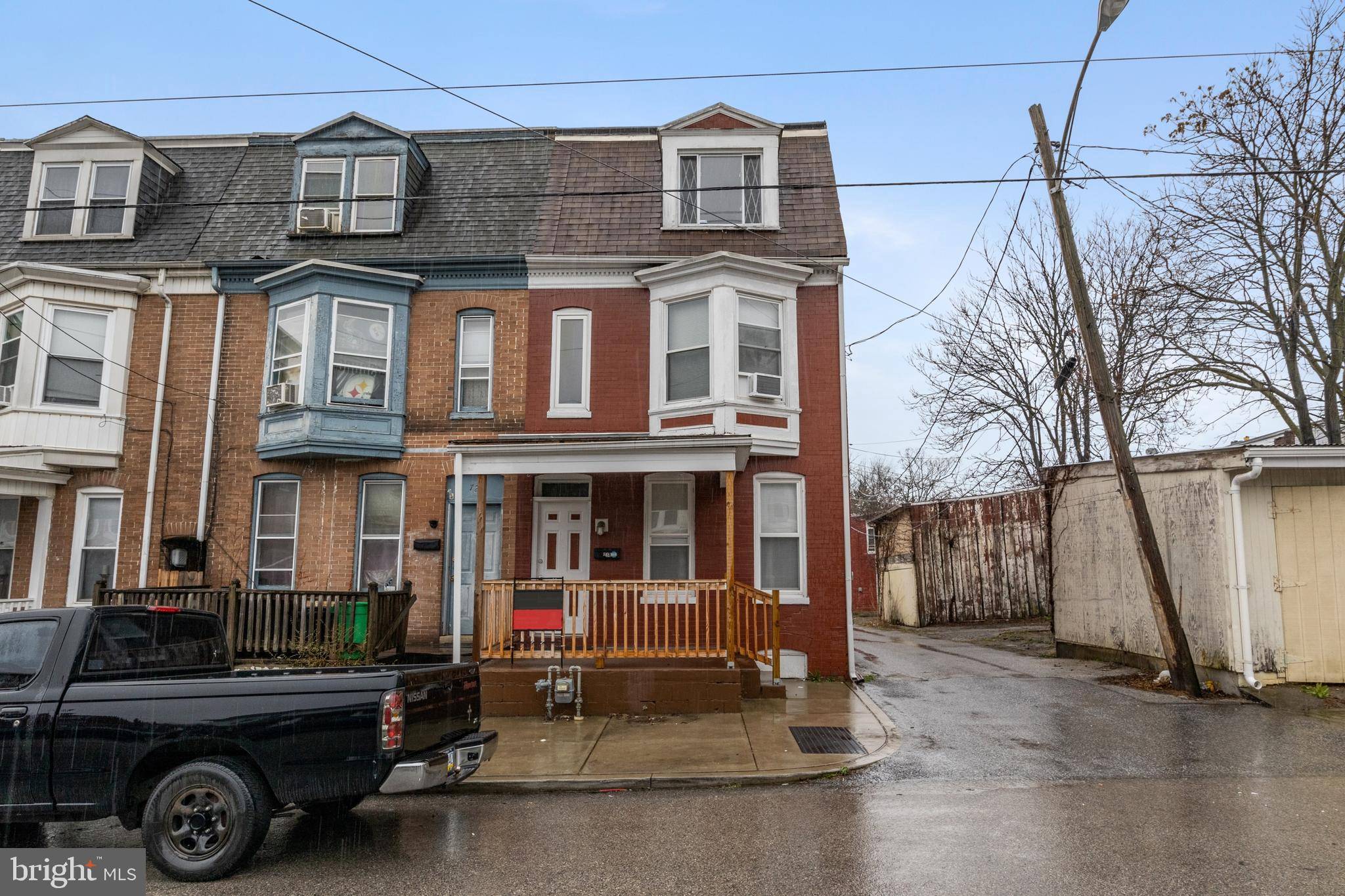 York, PA 17401,718 MANOR ST