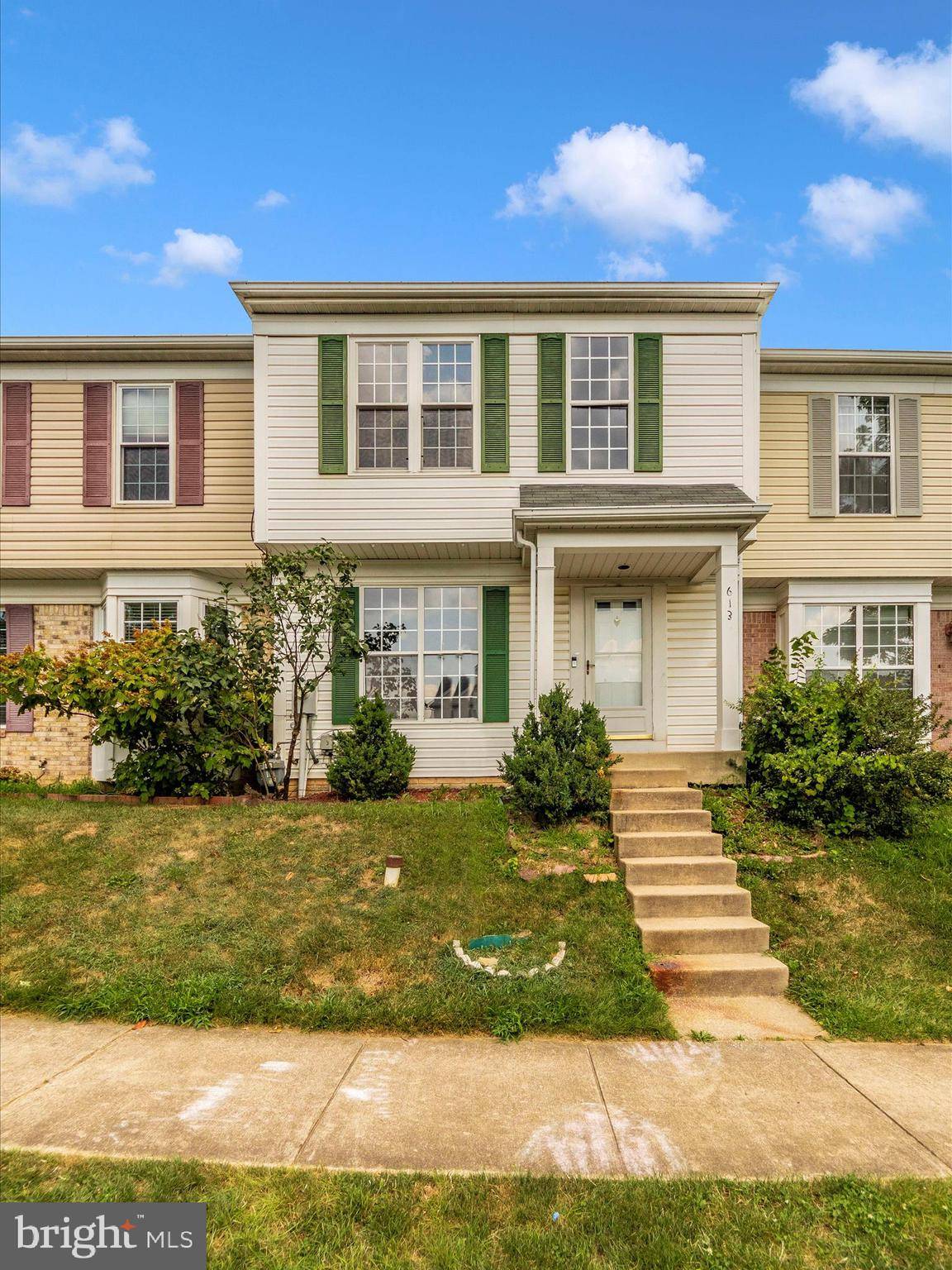 Catonsville, MD 21228,613 LUCKY LEAF CIR