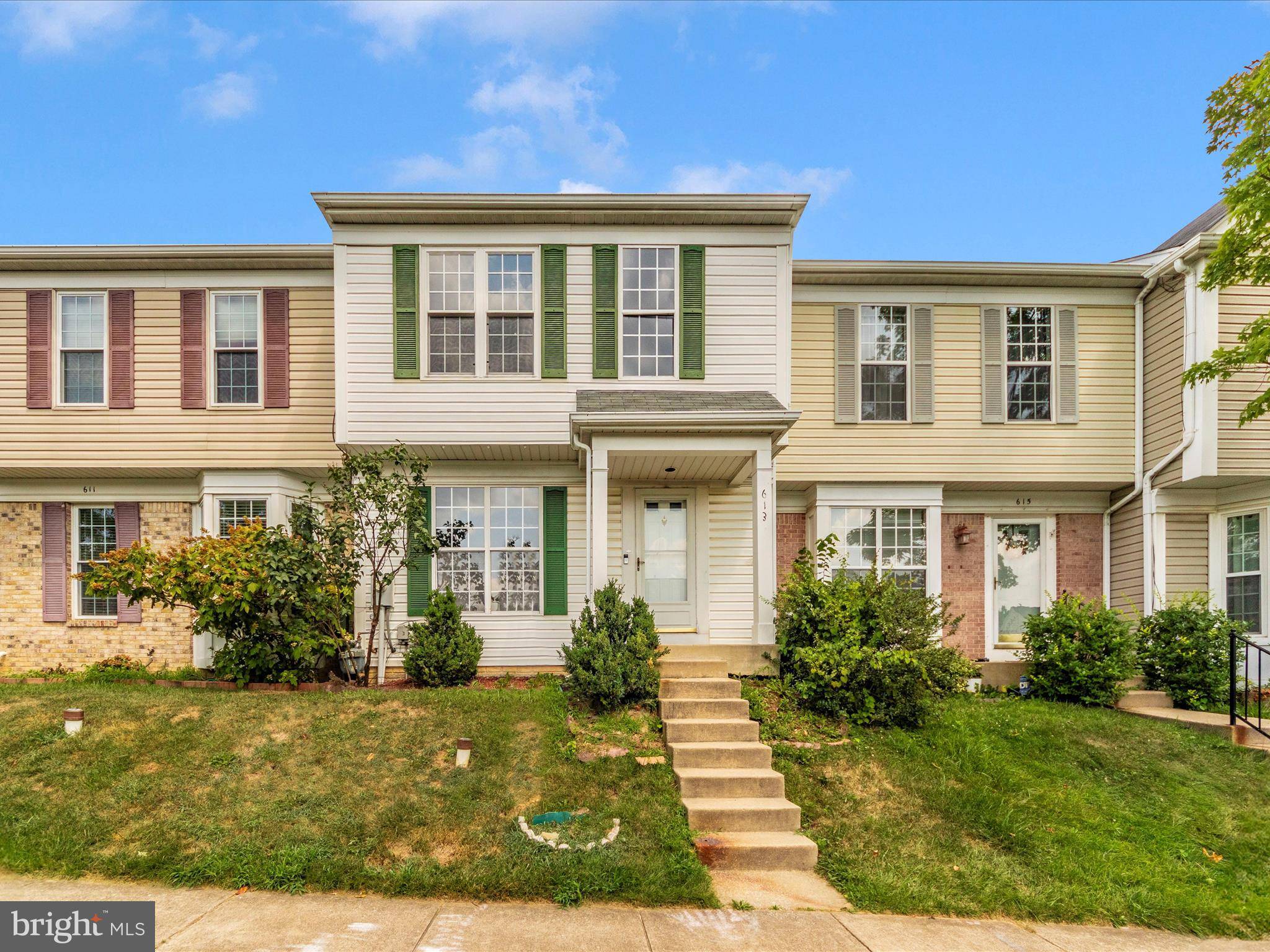 Catonsville, MD 21228,613 LUCKY LEAF CIR