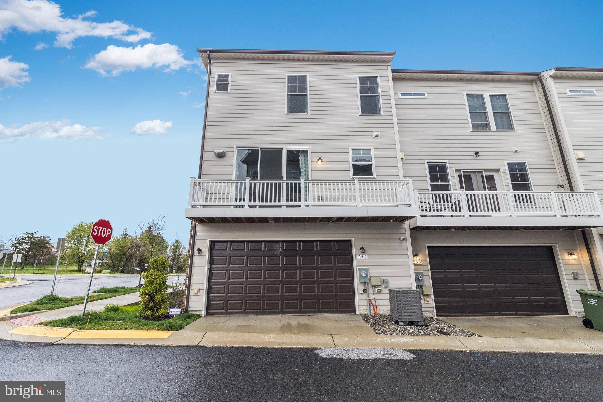 Fredericksburg, VA 22401,251 WILLIS ST