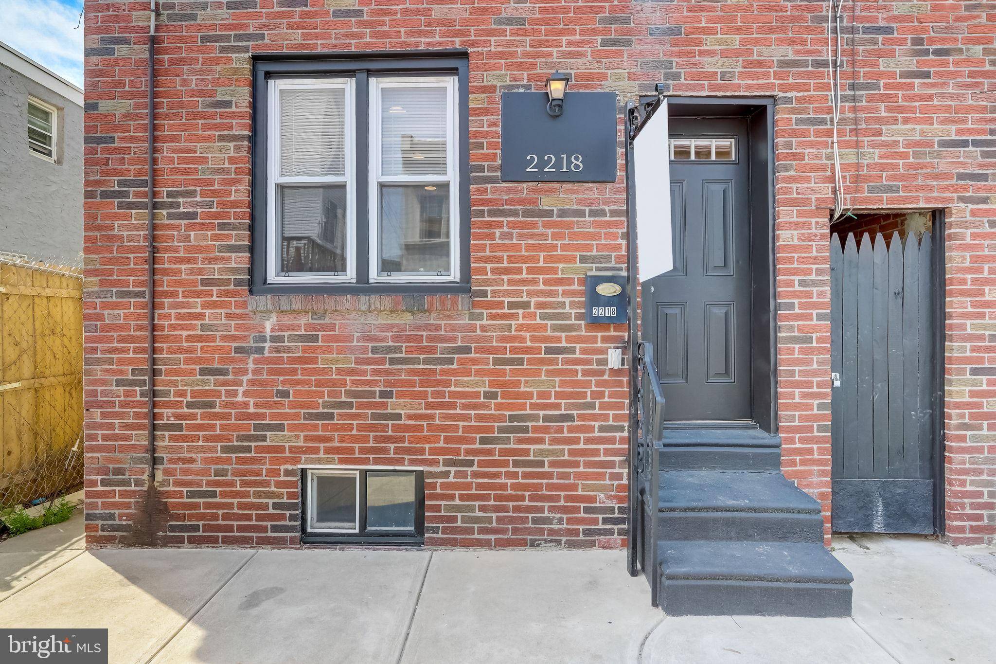 Philadelphia, PA 19125,2218 E HAZZARD ST