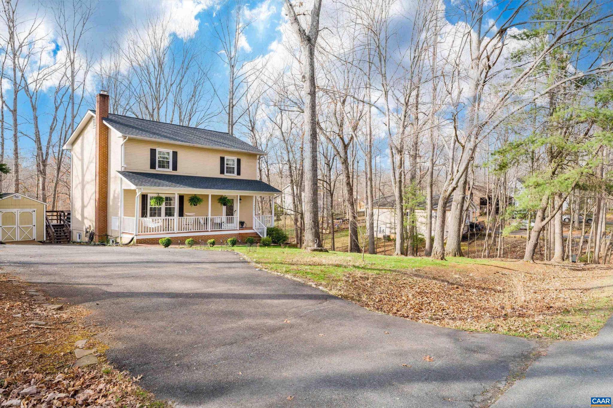 Palmyra, VA 22963,33 WOODLAWN DR