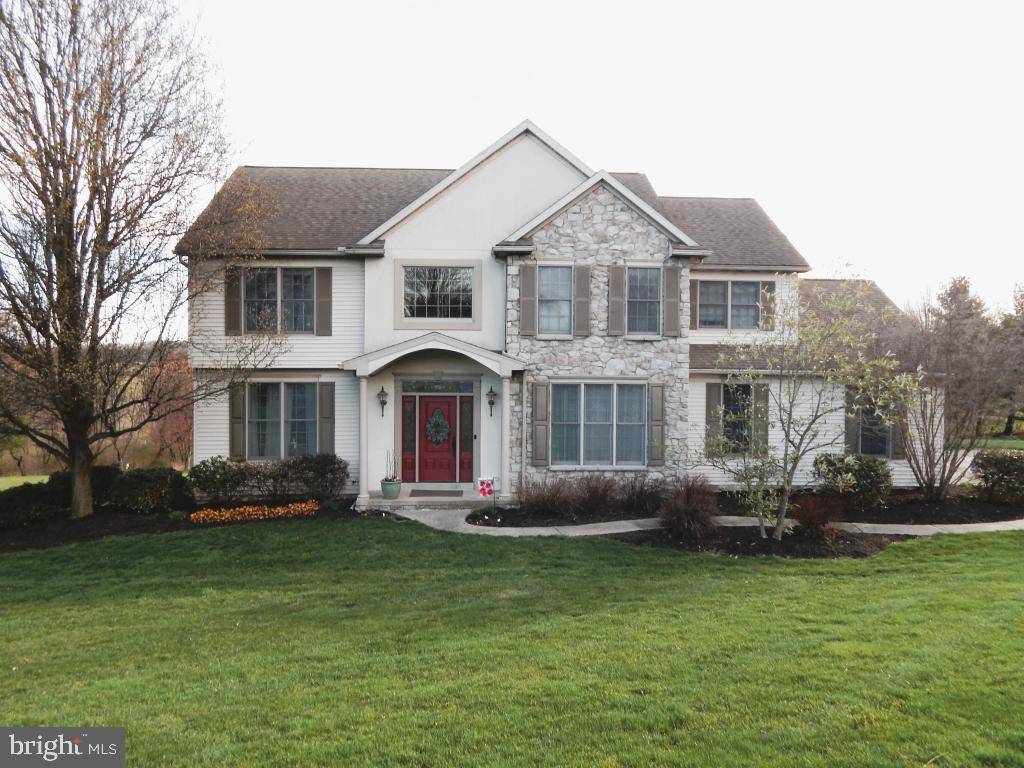 Lititz, PA 17543,725 ROHEN RIDGE DR