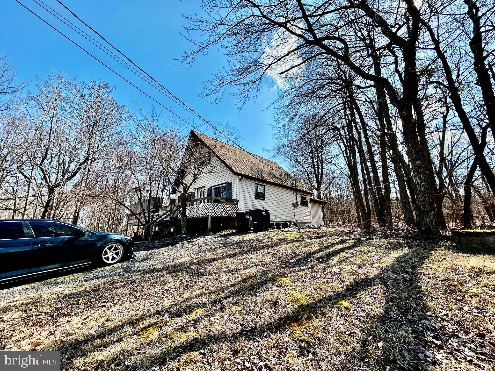 Long Pond, PA 18334,1360 CLOVER RD