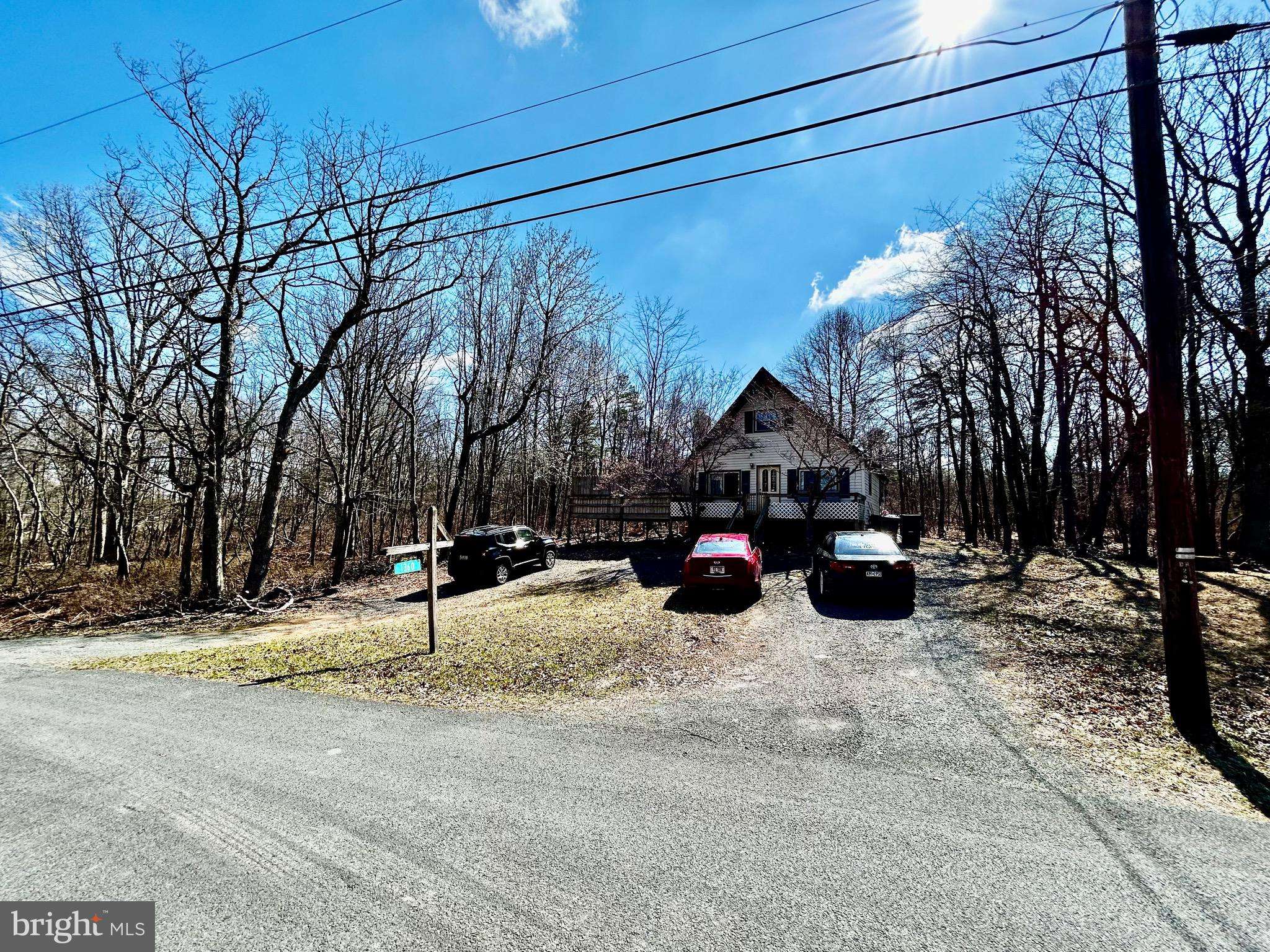 Long Pond, PA 18334,1360 CLOVER RD