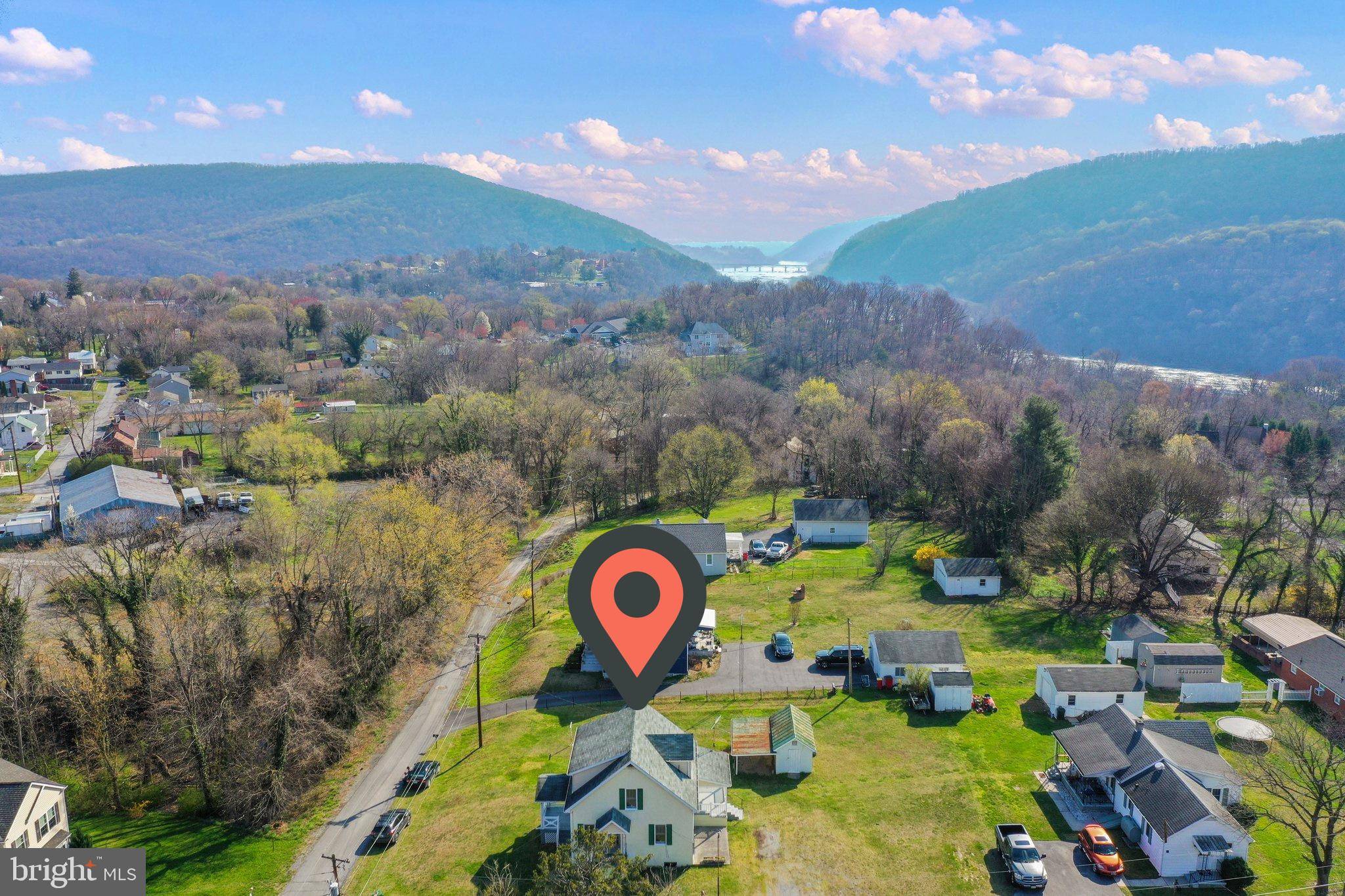 Harpers Ferry, WV 25425,52 KENNETH ST