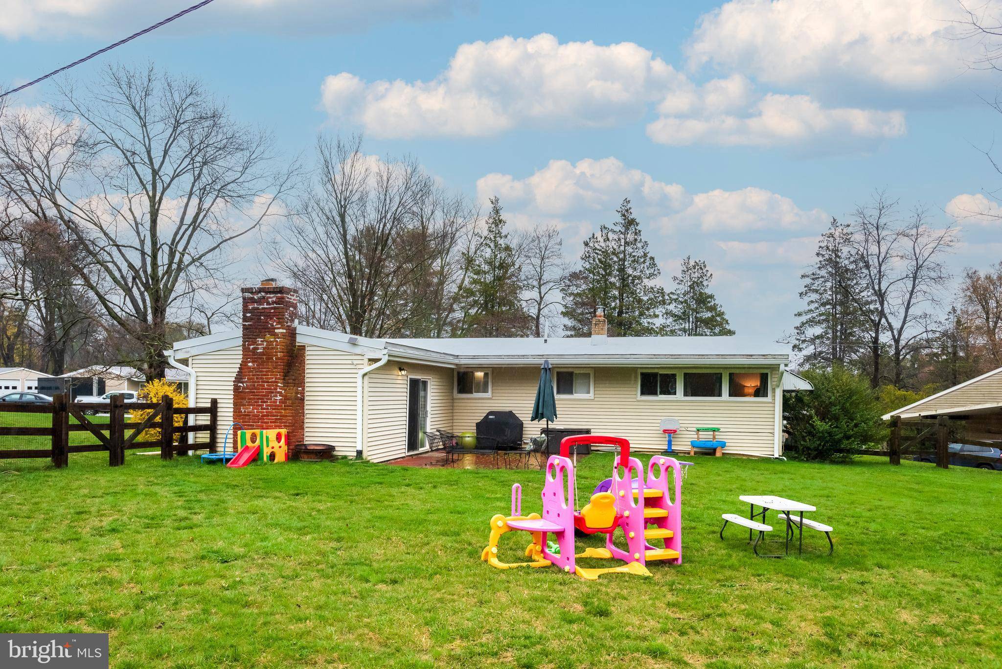 Malvern, PA 19355,8 CAROL LN