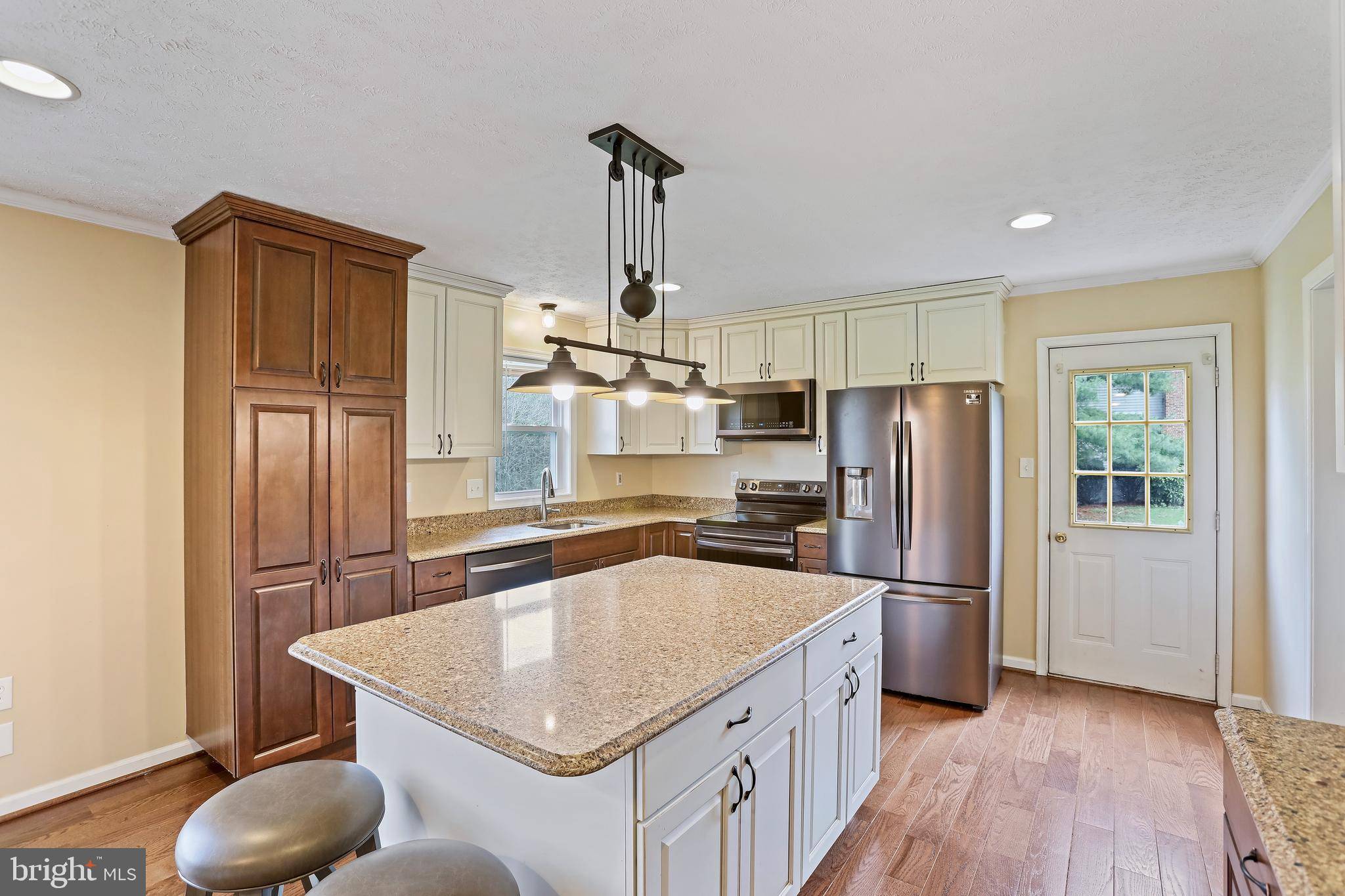 Harpers Ferry, WV 25425,54 HICKORYWOOD CT