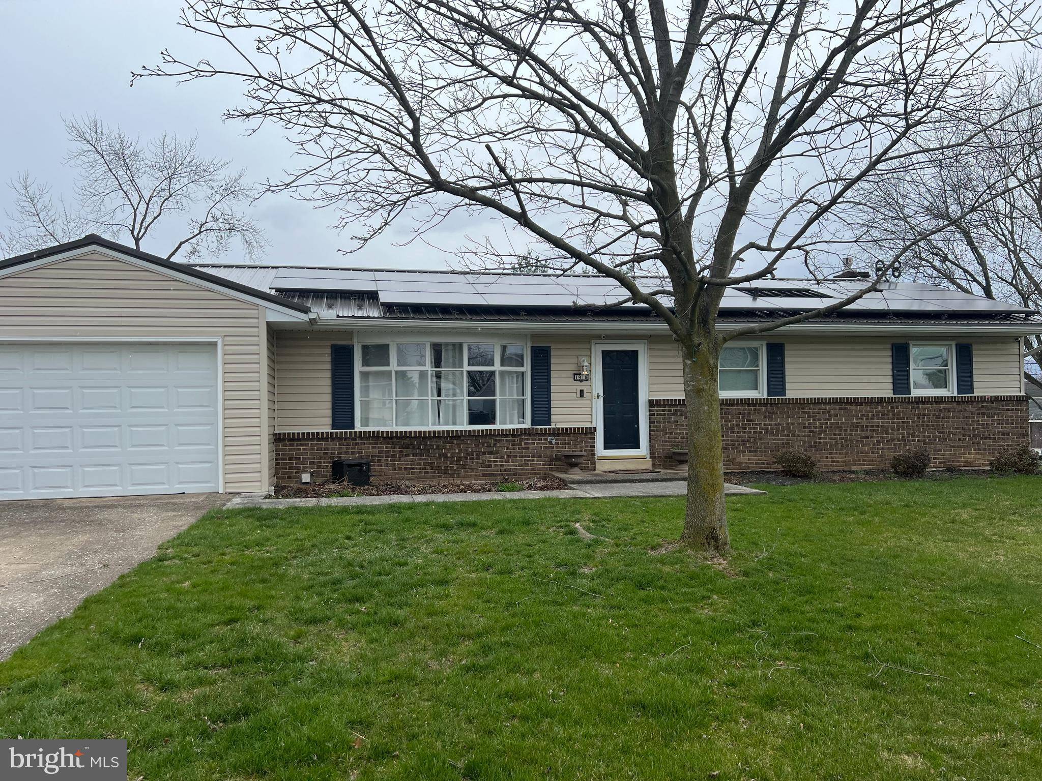 Carlisle, PA 17013,1918 ESTHER DR