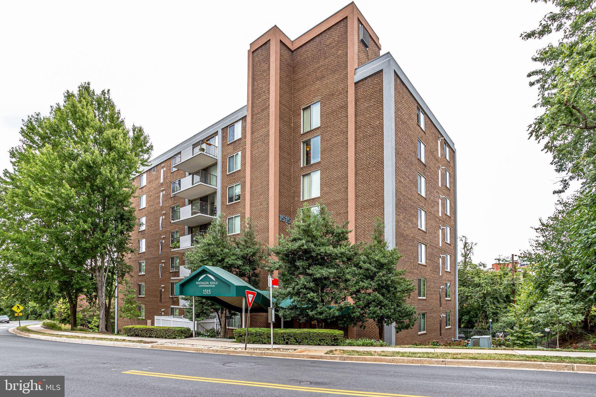 Arlington, VA 22202,1515 S ARLINGTON RIDGE RD #403