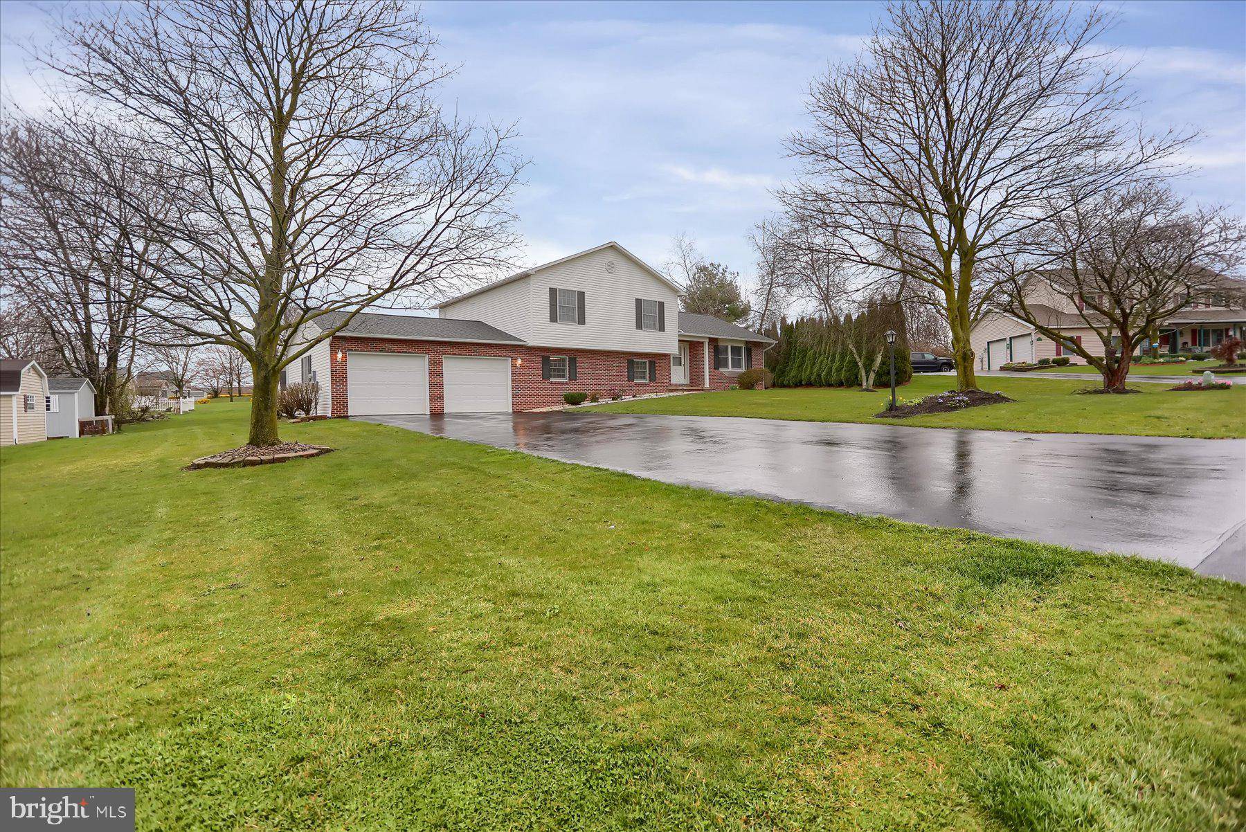 Bellefonte, PA 16823,105 JASPER CT