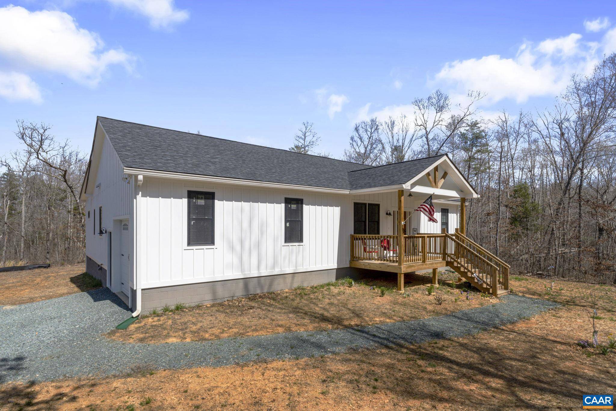 Scottsville, VA 24590,3230 POLECAT CREEK LN