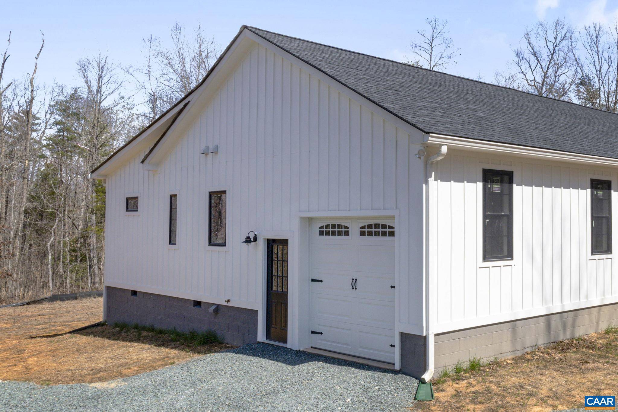 Scottsville, VA 24590,3230 POLECAT CREEK LN