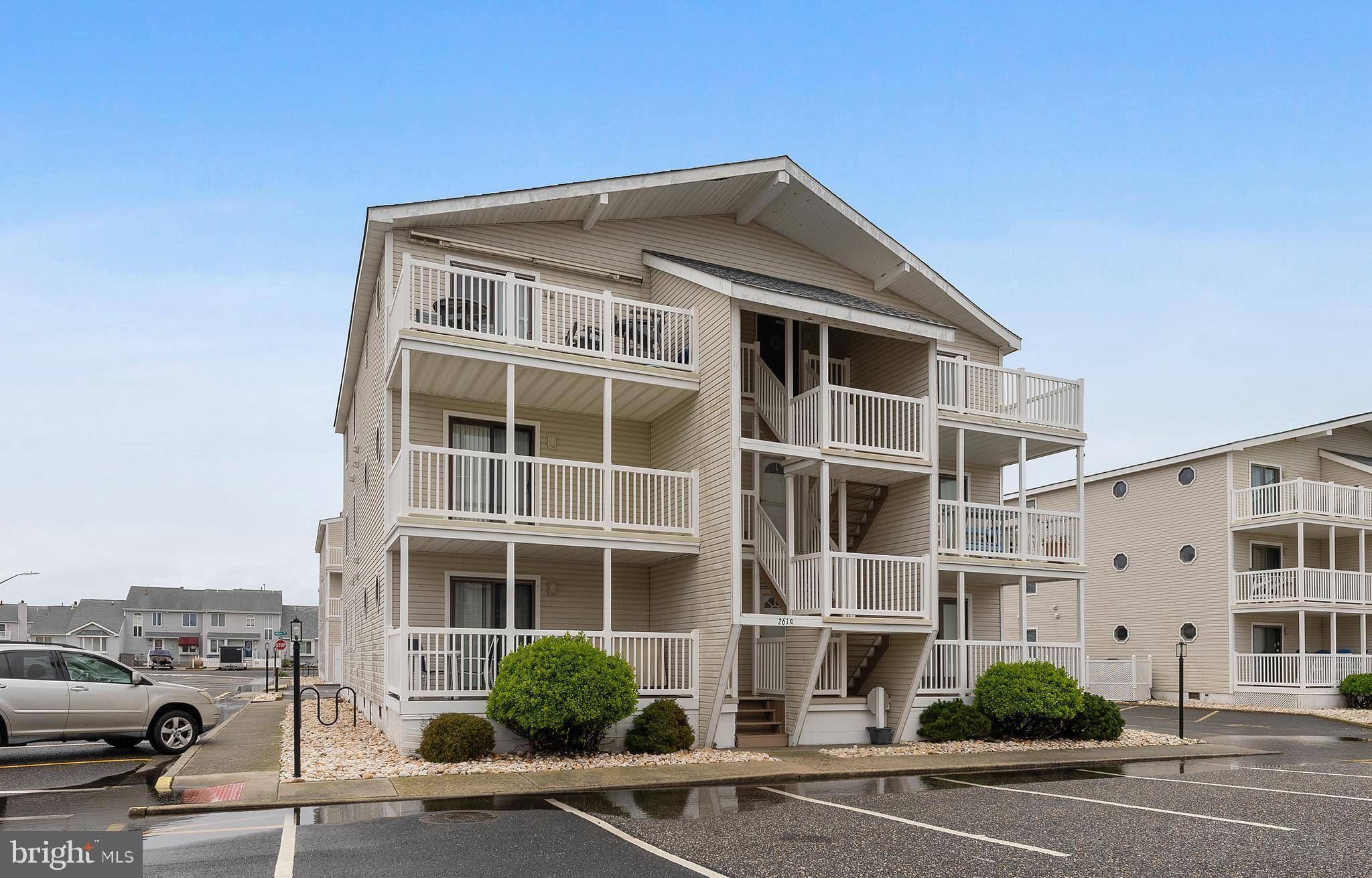 North Wildwood, NJ 08260,261 SEABREEZE CT #C102