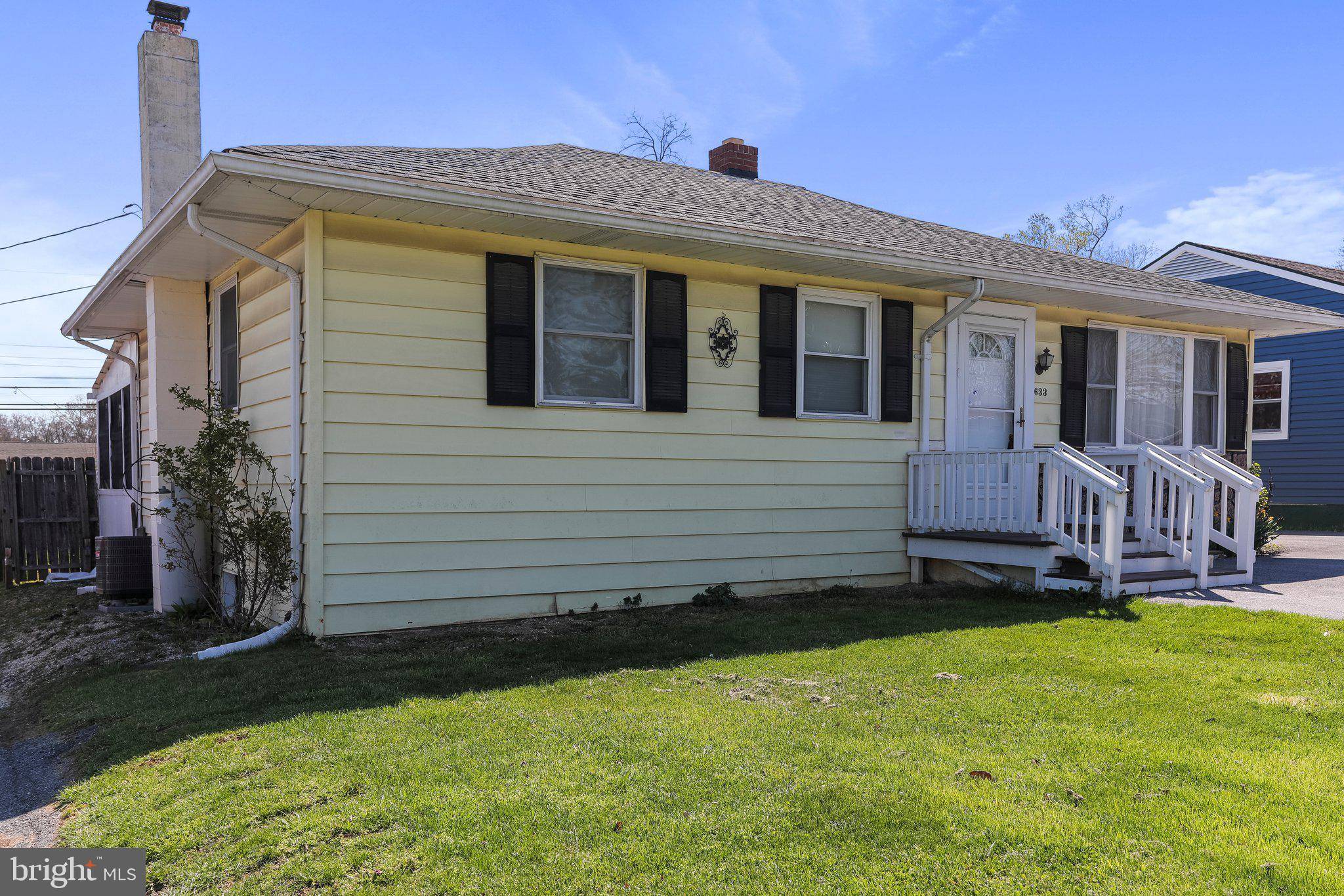 Martinsburg, WV 25401,633 STATE CIR