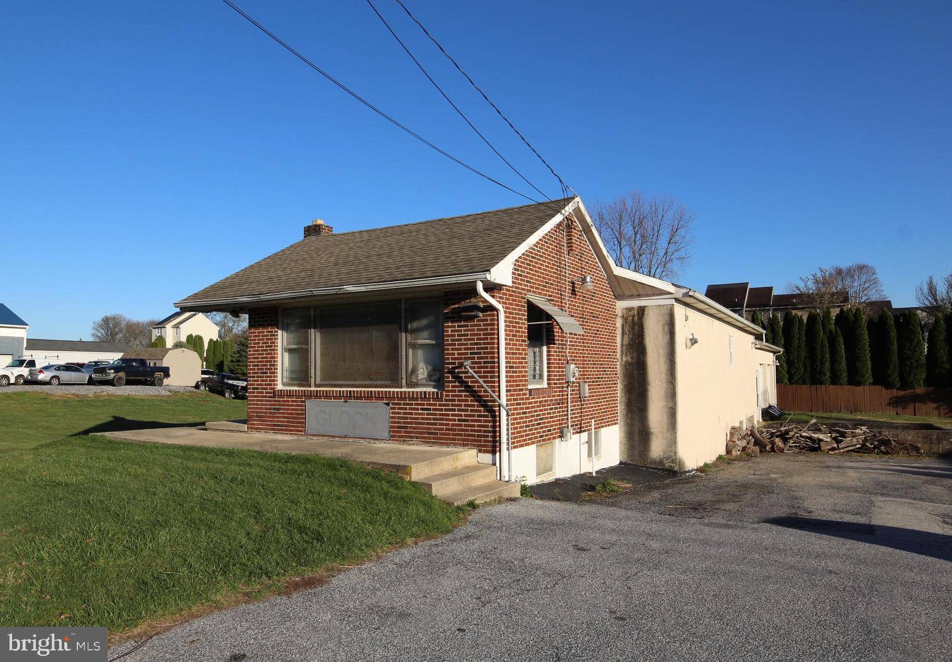 East Prospect, PA 17317,72 W MAPLE ST