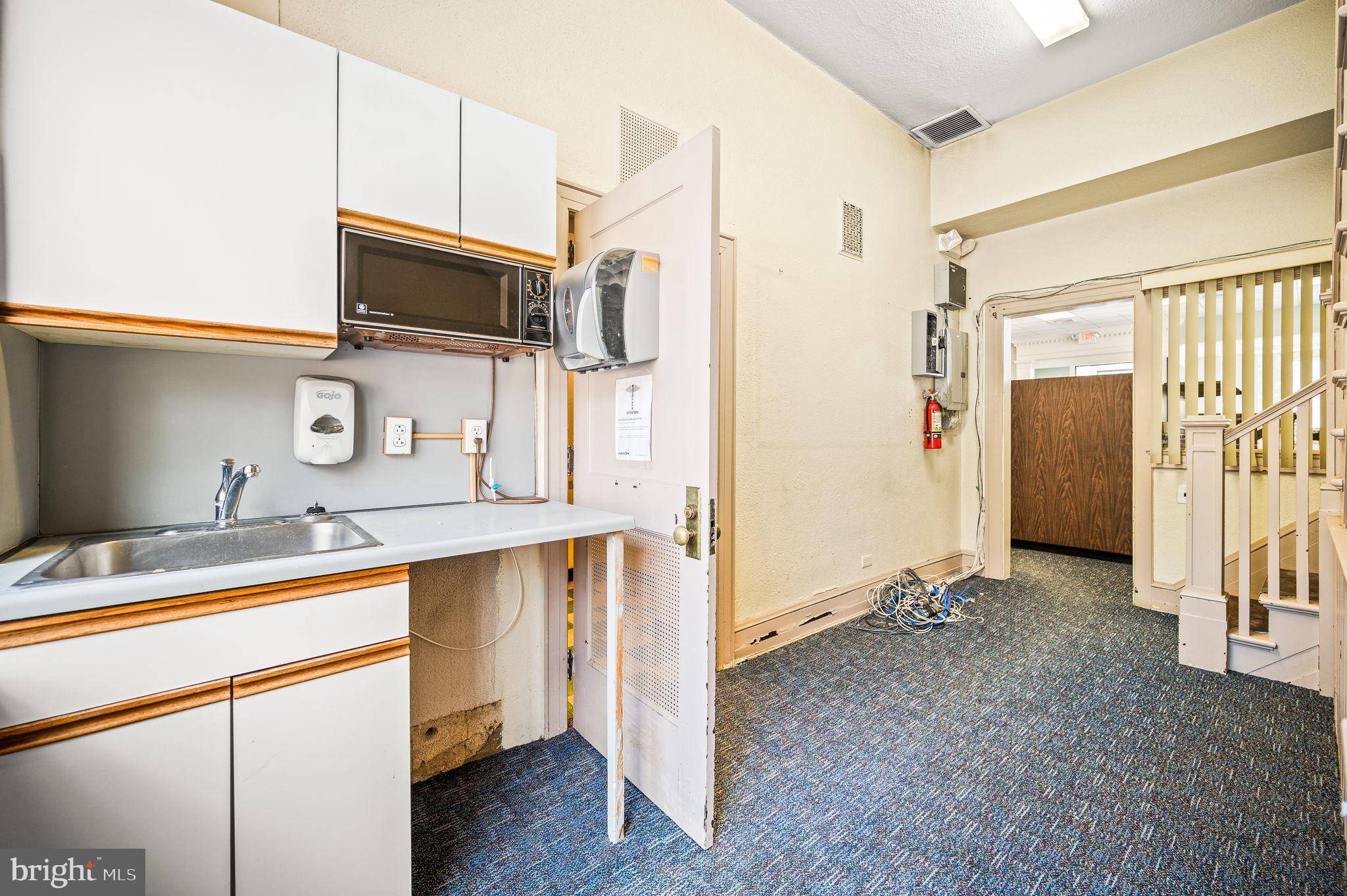 Sellersville, PA 18960,209 N MAIN ST