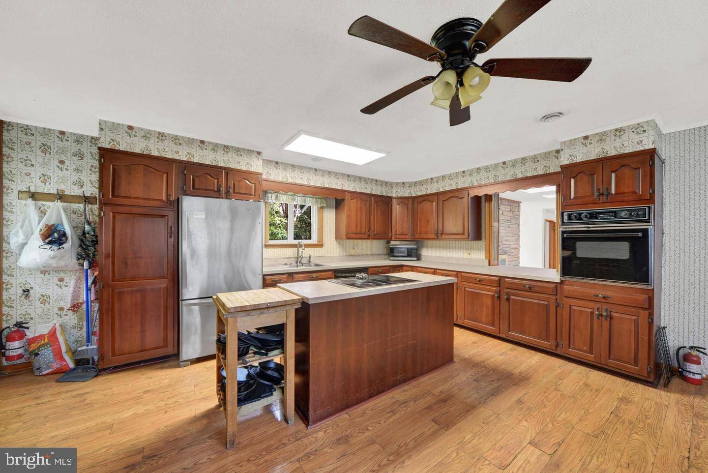 Pasadena, MD 21122,15 SLOAN LN