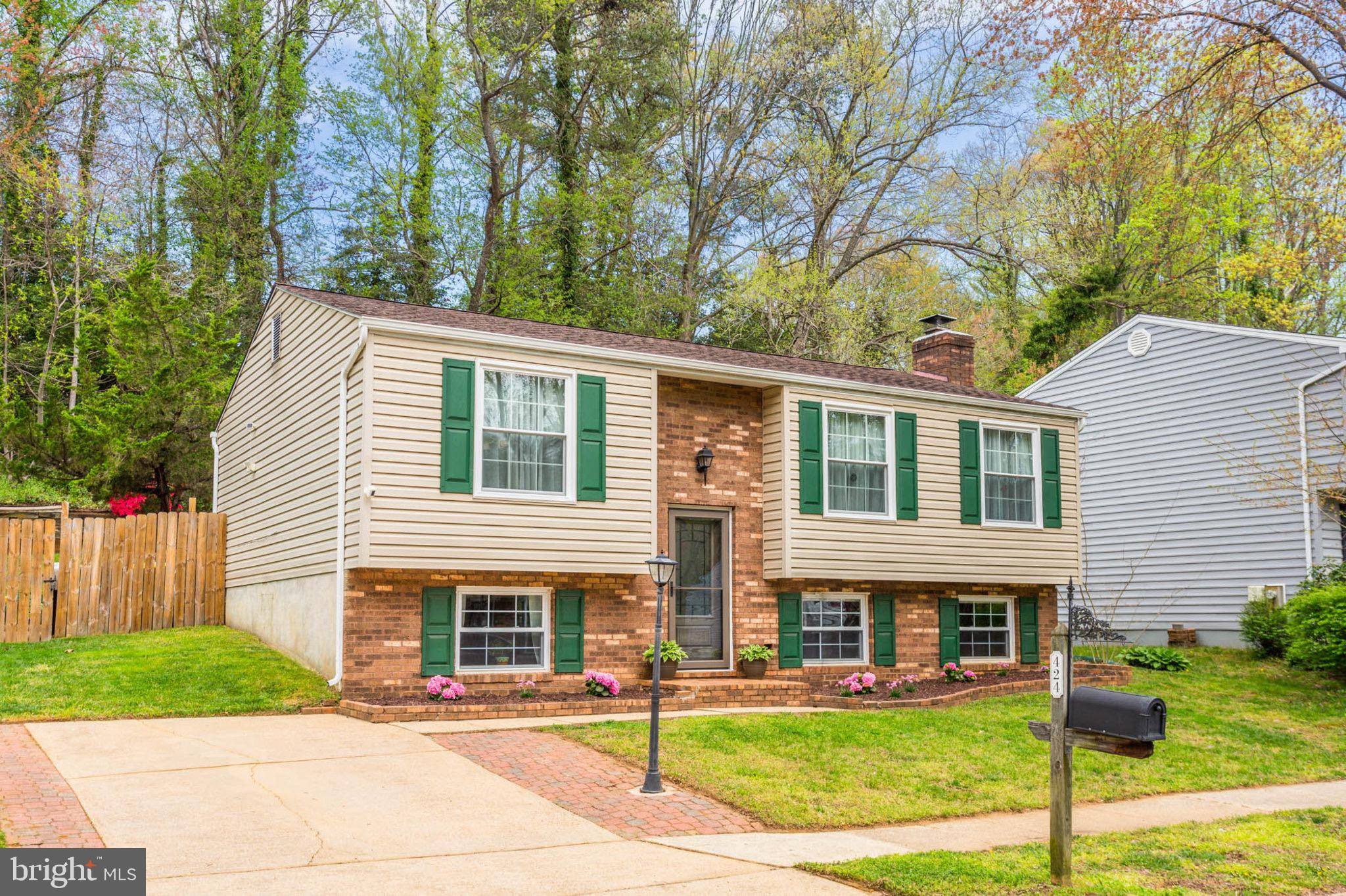 Annapolis, MD 21409,424 BLOSSOM TREE CT