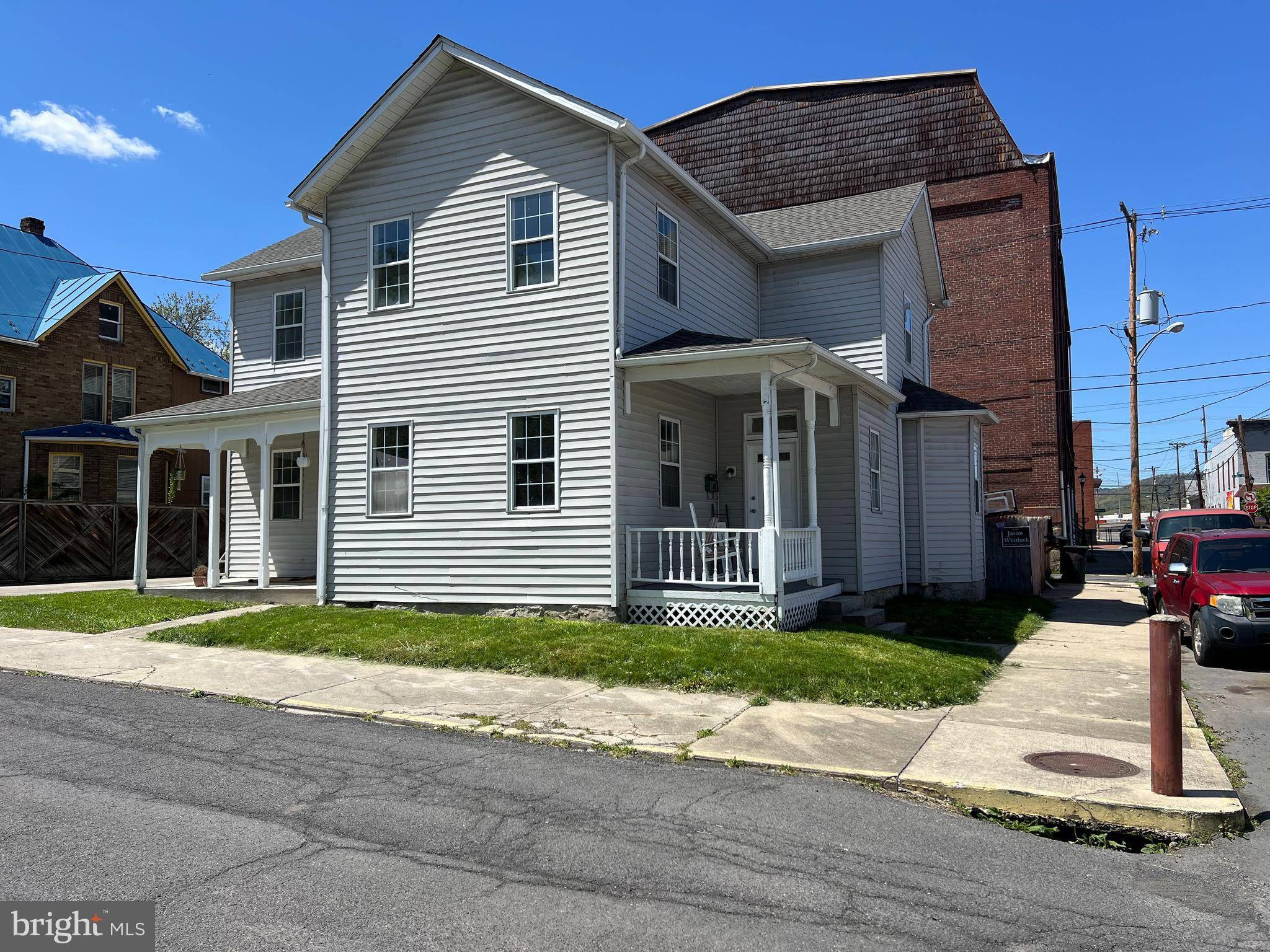 Keyser, WV 26726,120 CENTER ST