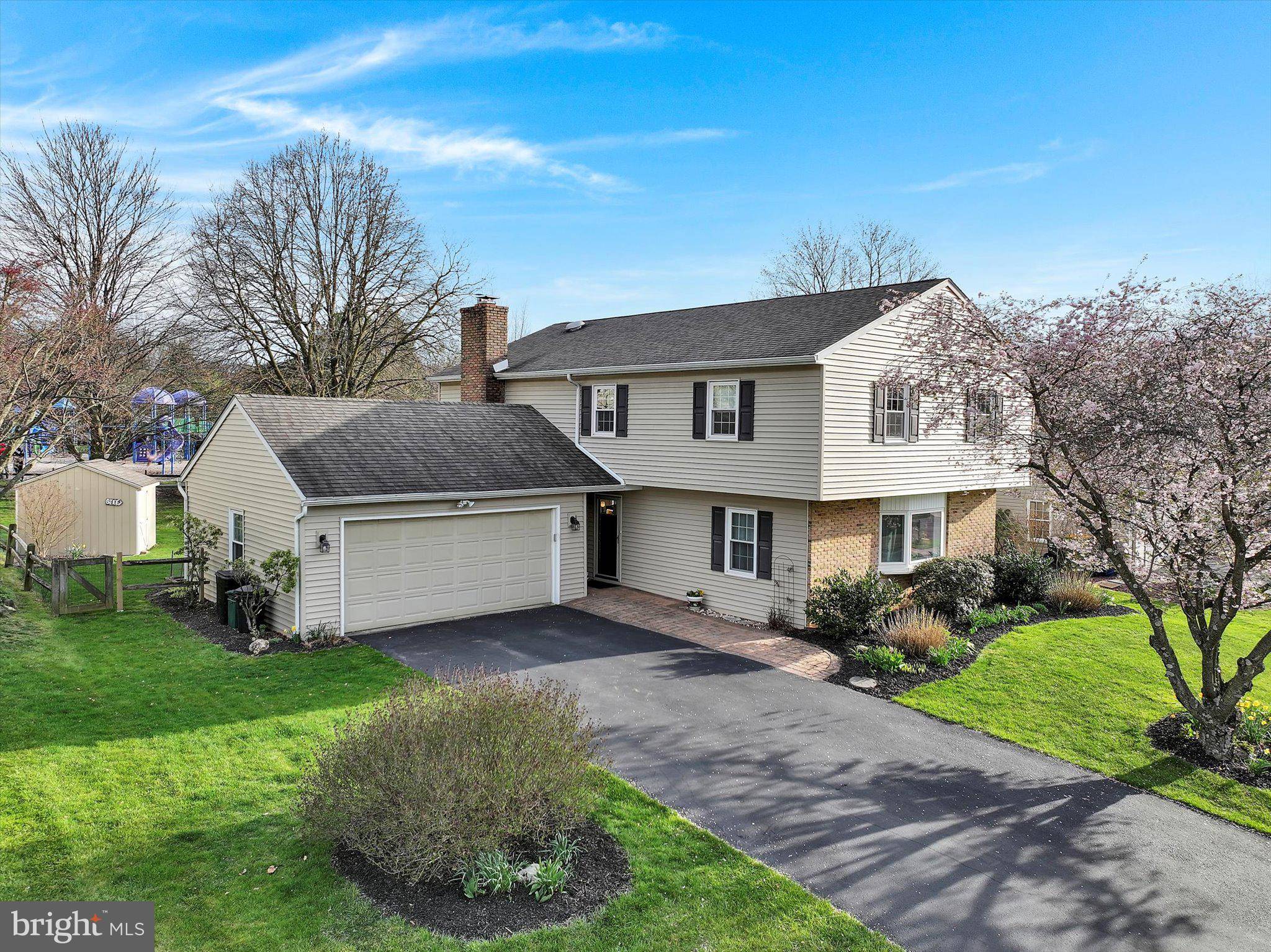 Wyomissing, PA 19610,2106 ROSEWOOD CT