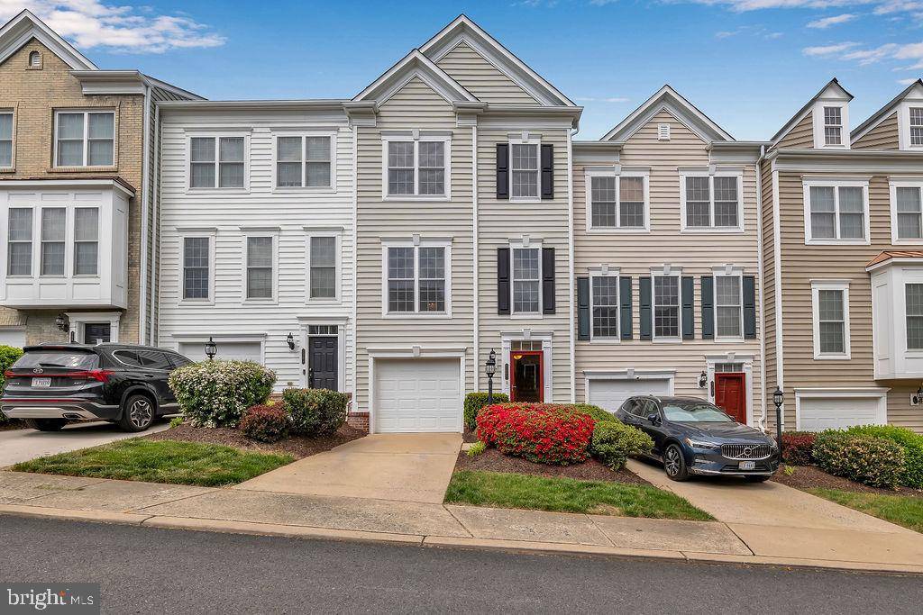 Woodbridge, VA 22191,2207 GREYWING ST