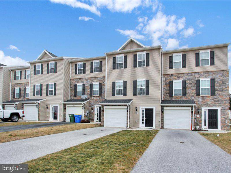 Hanover, PA 17331,50 HOLSTEIN DR